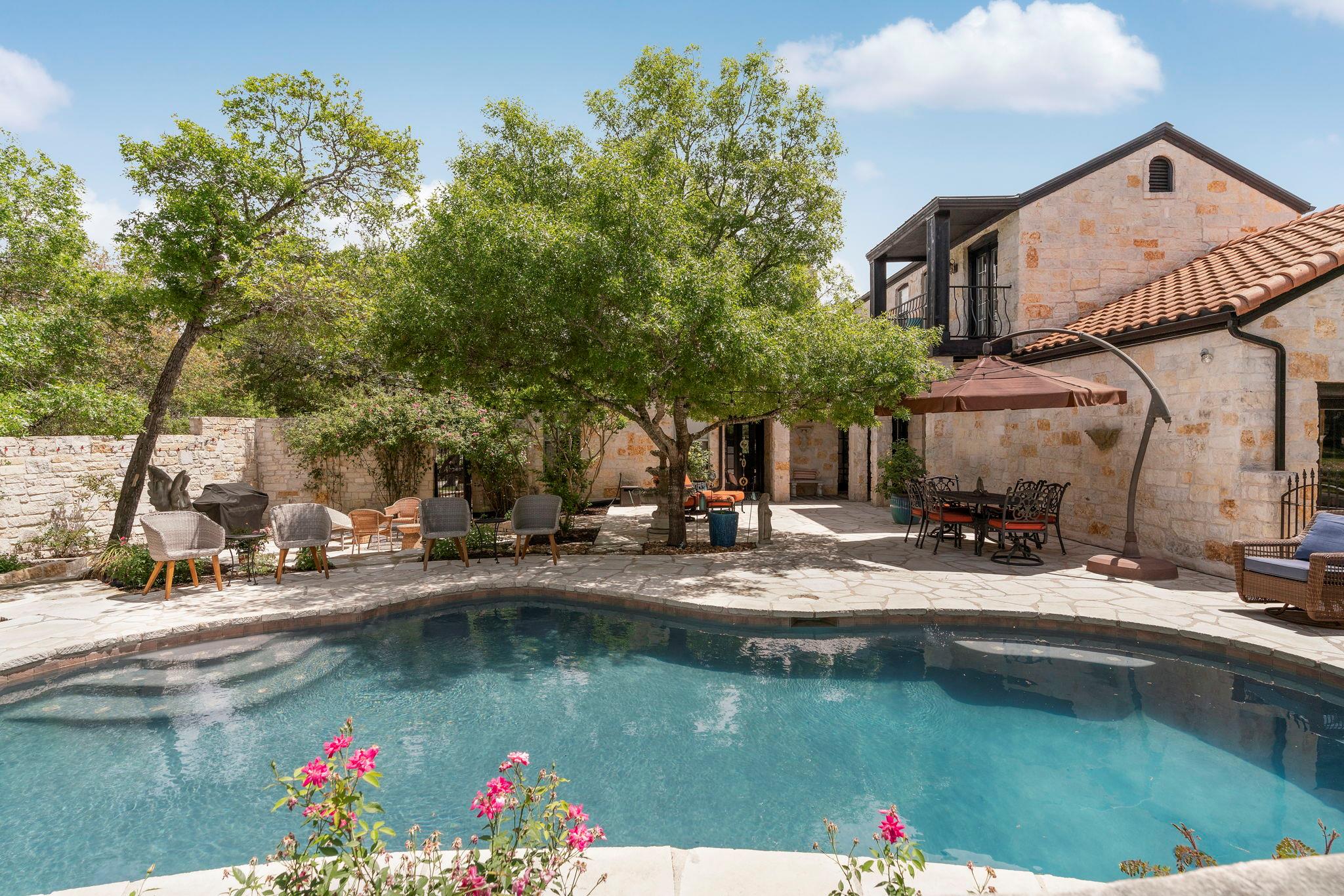 10921 Long Branch Dr, Austin, TX 78736