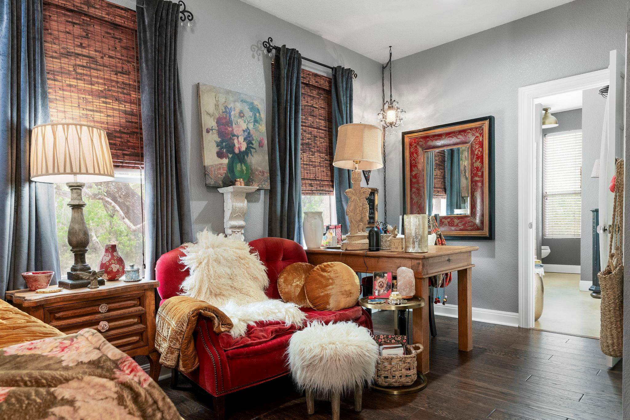 10921 Long Branch Dr, Austin, TX 78736