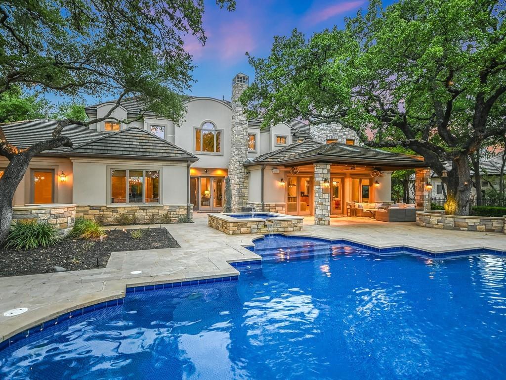 8300 Chalk Knoll Dr, Austin, TX 78735