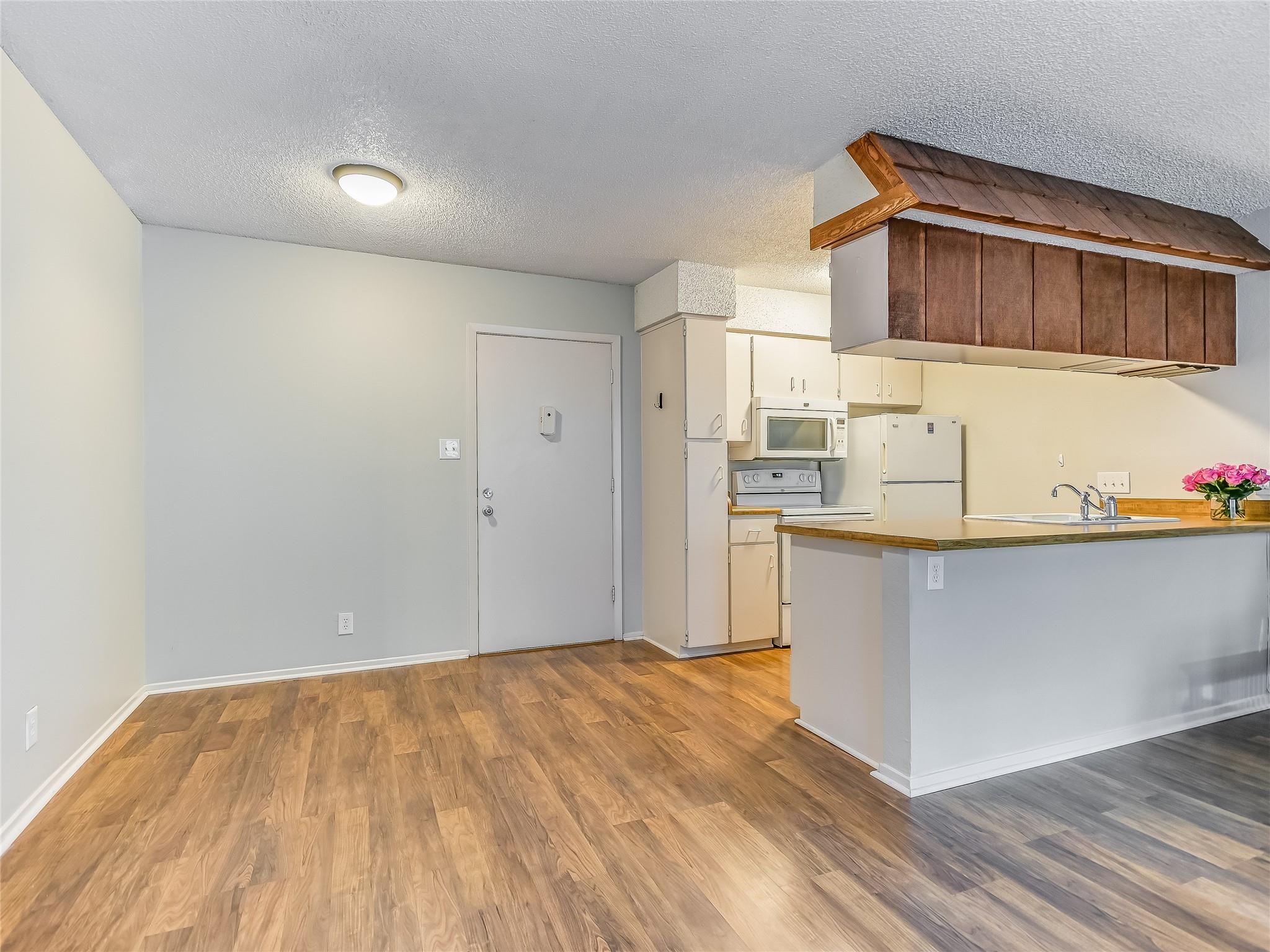 910 Duncan Ln # 31, Austin, TX 78705