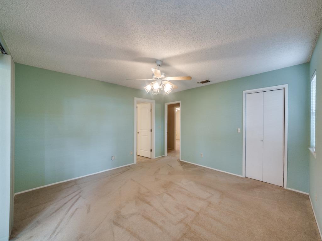 620 Lake Island Dr, Canyon Lake, TX 78133