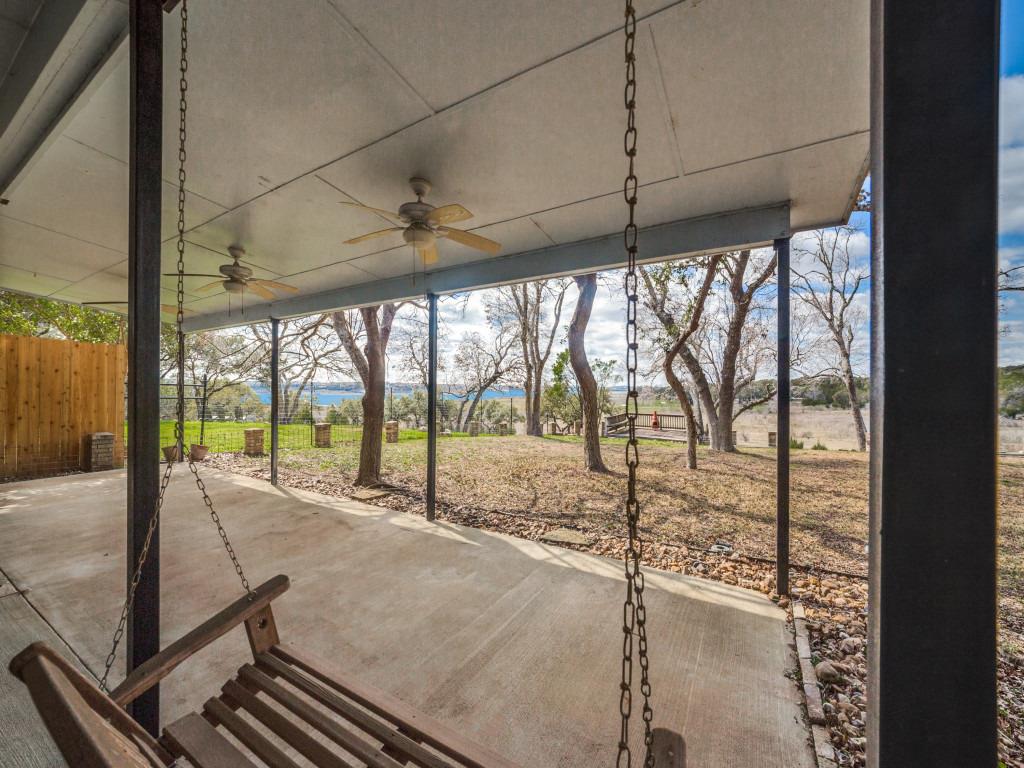 620 Lake Island Dr, Canyon Lake, TX 78133