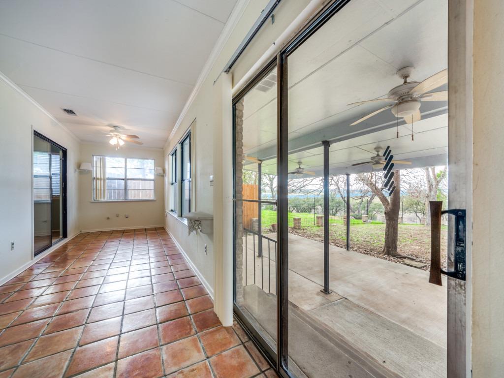 620 Lake Island Dr, Canyon Lake, TX 78133