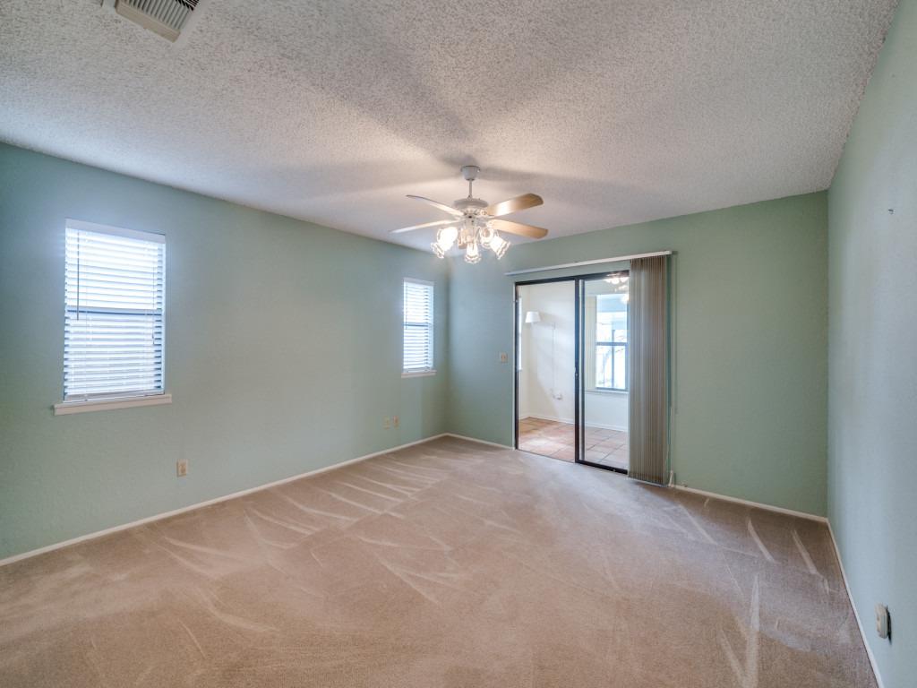 620 Lake Island Dr, Canyon Lake, TX 78133