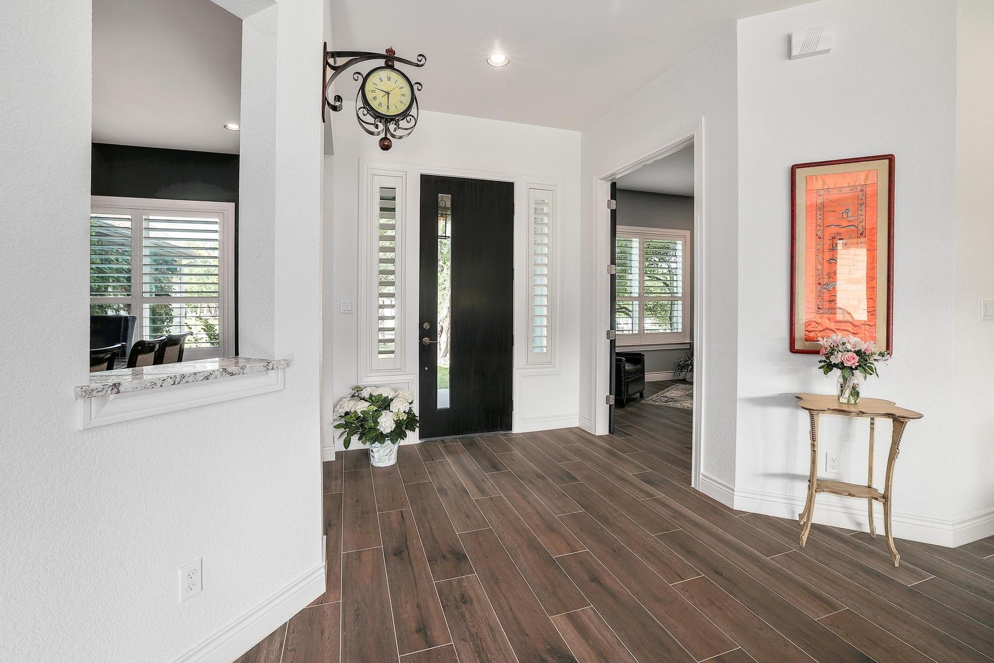 105 Graystone Ln, Georgetown, TX 78633