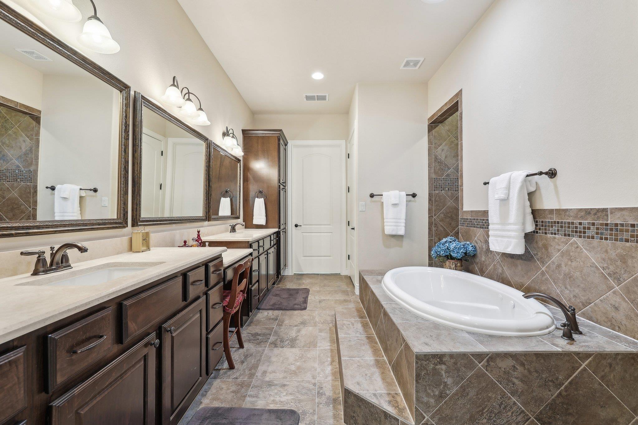 190 Estrella Xing, Georgetown, TX 78628