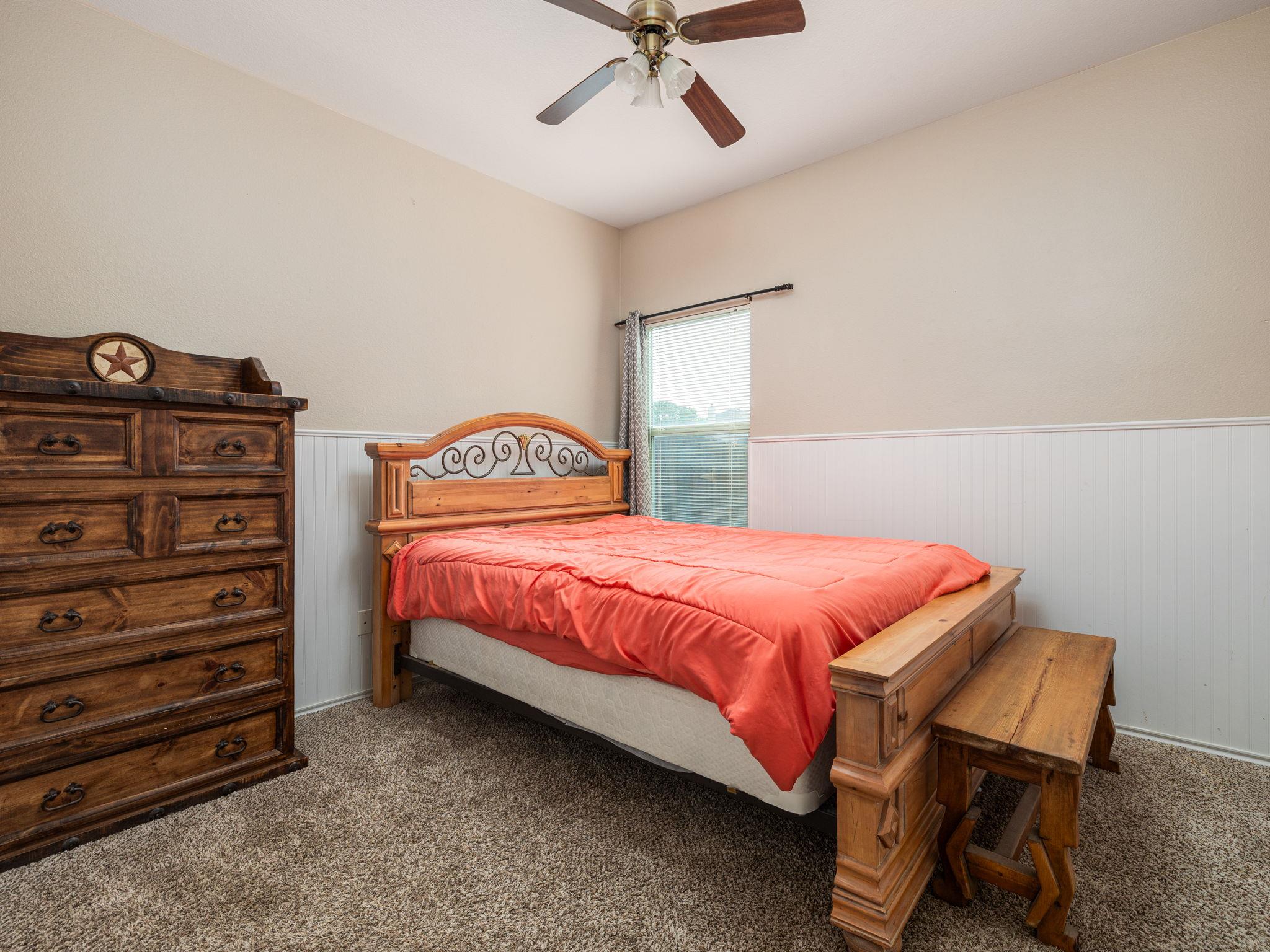 116 Brown St, Hutto, TX 78634