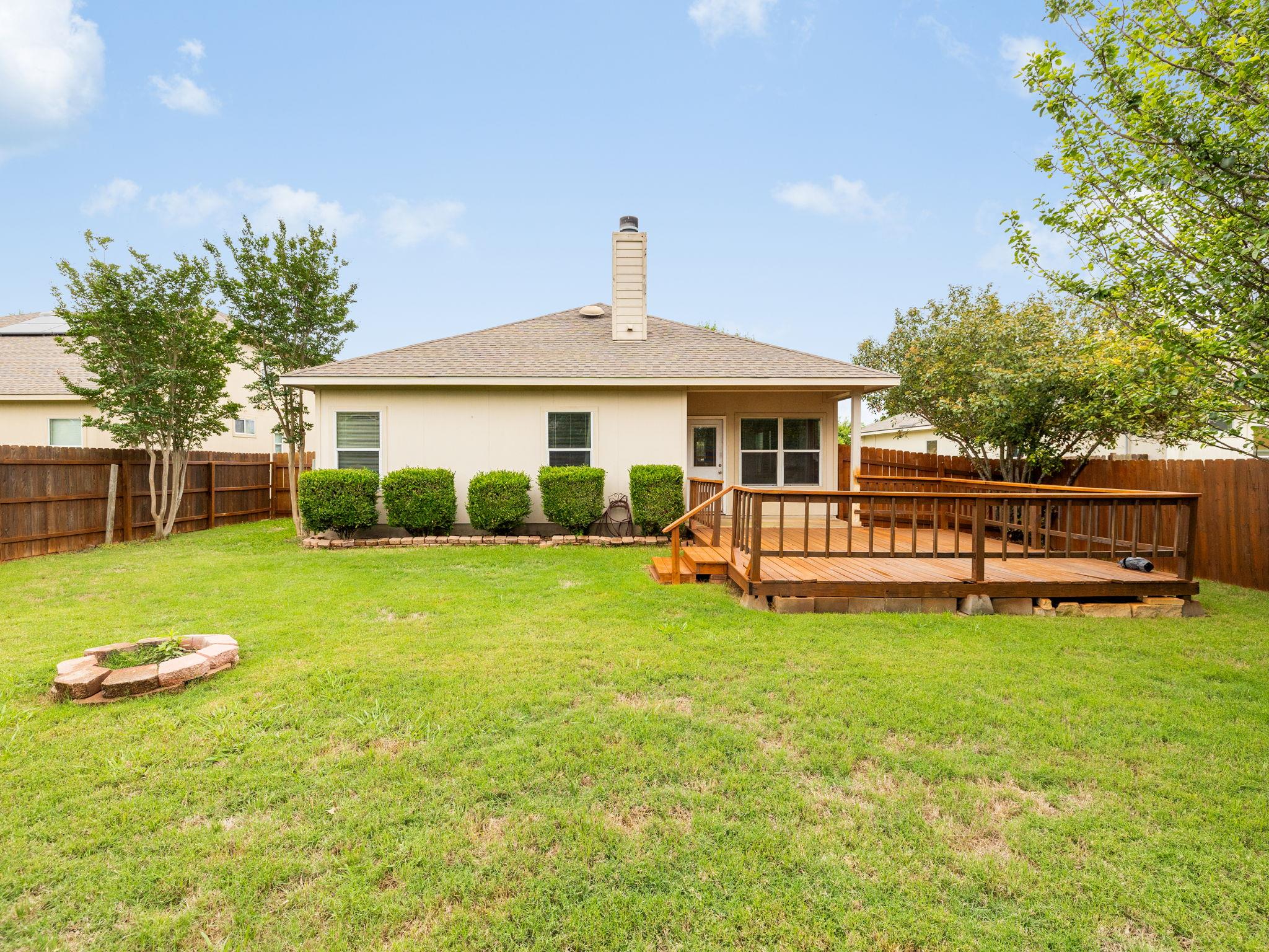 116 Brown St, Hutto, TX 78634