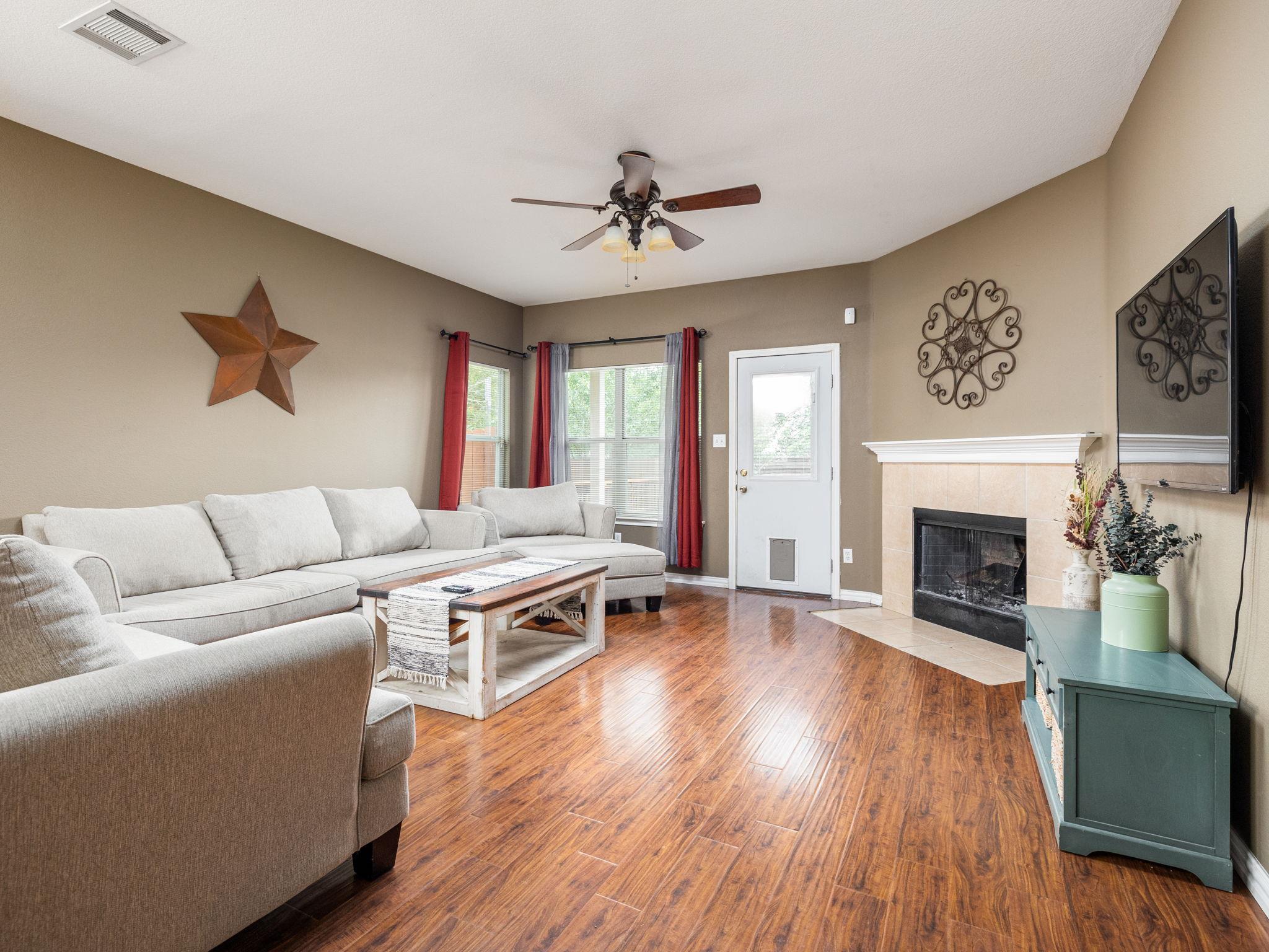 116 Brown St, Hutto, TX 78634