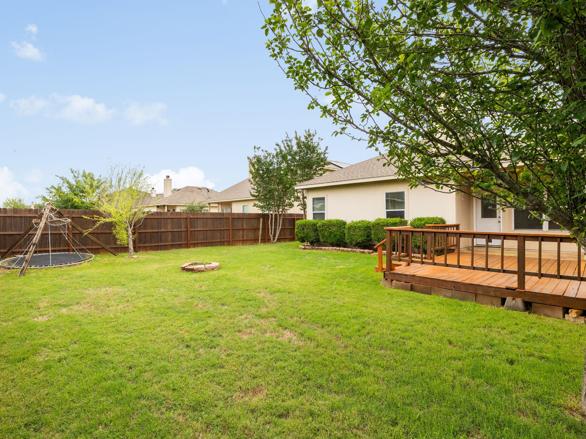 116 Brown St, Hutto, TX 78634