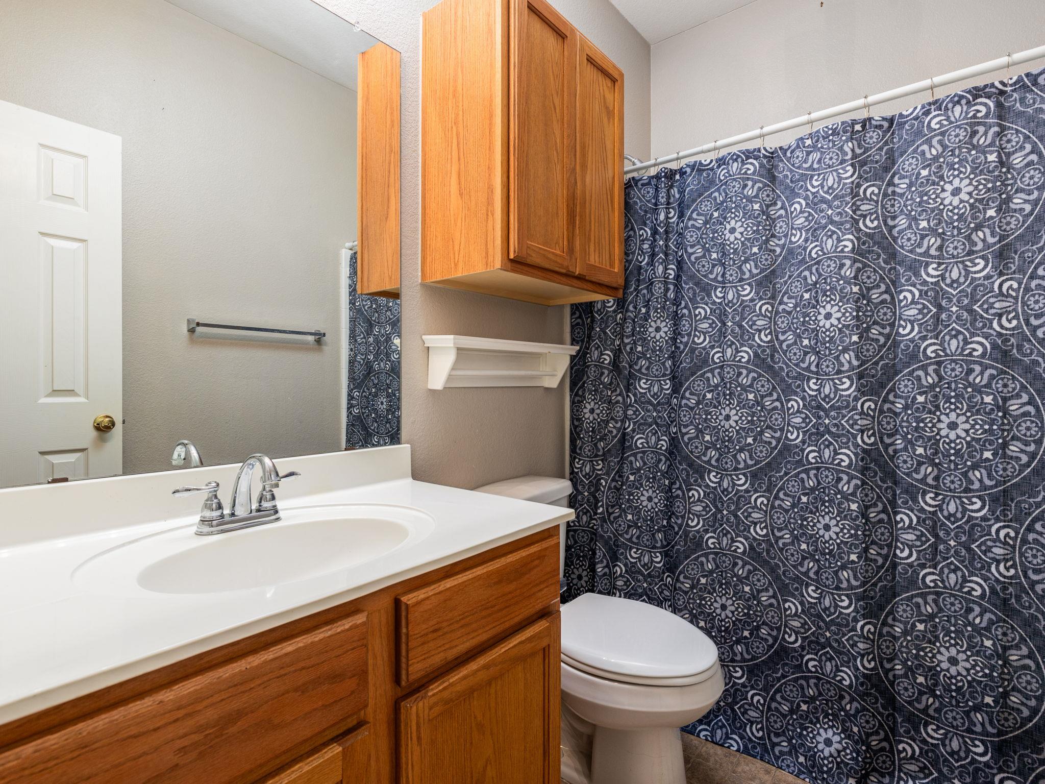 116 Brown St, Hutto, TX 78634