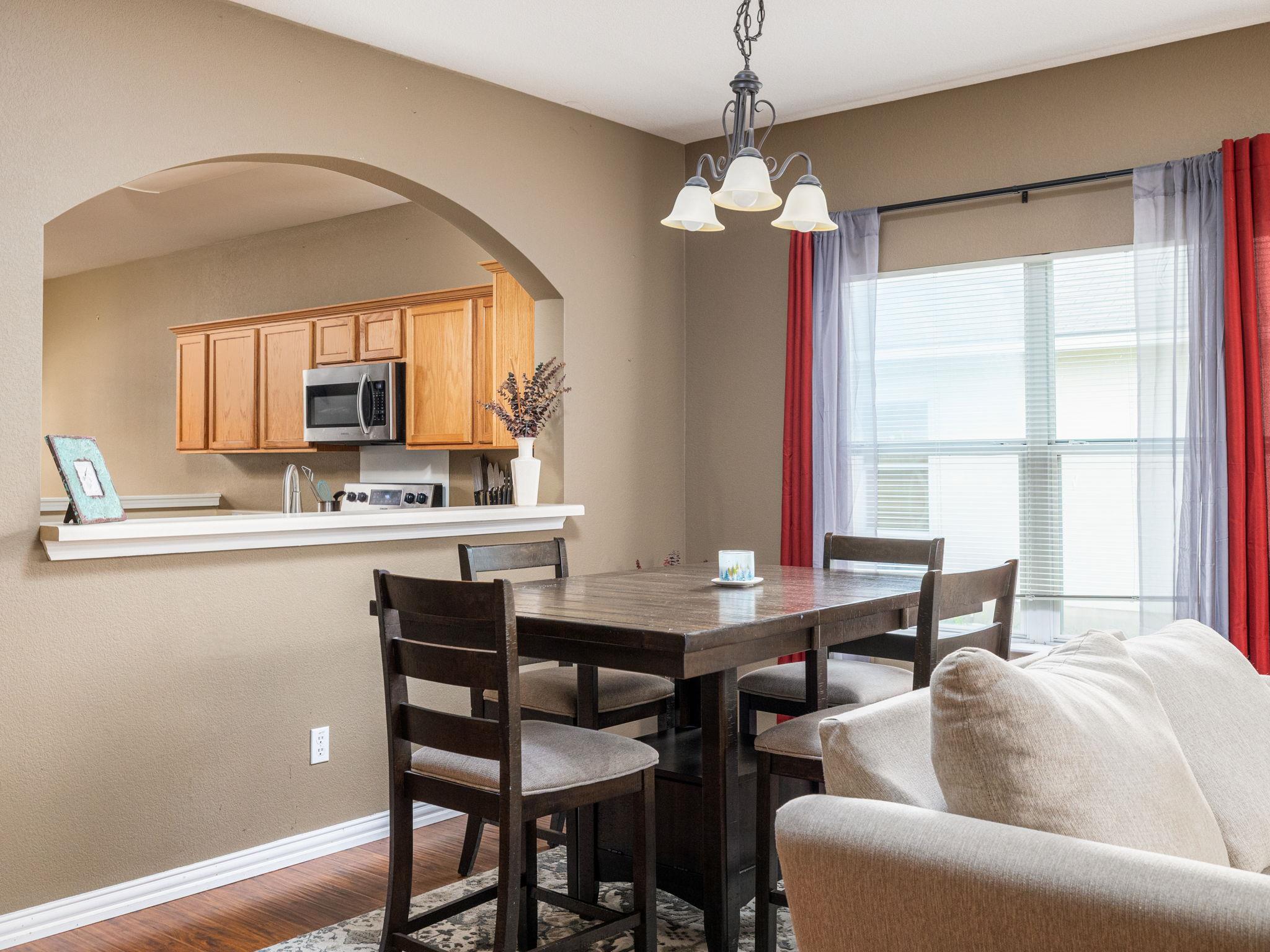 116 Brown St, Hutto, TX 78634