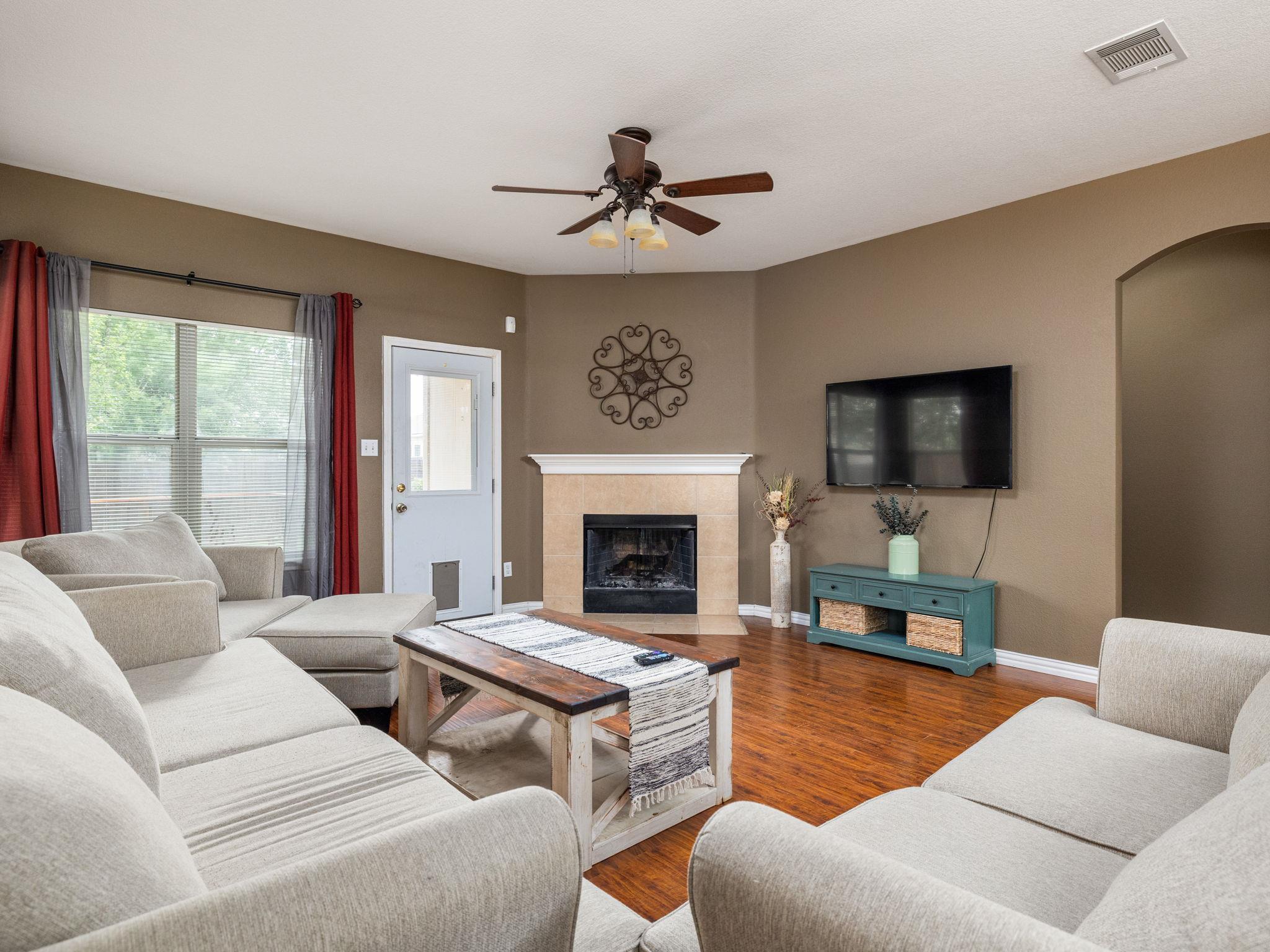 116 Brown St, Hutto, TX 78634