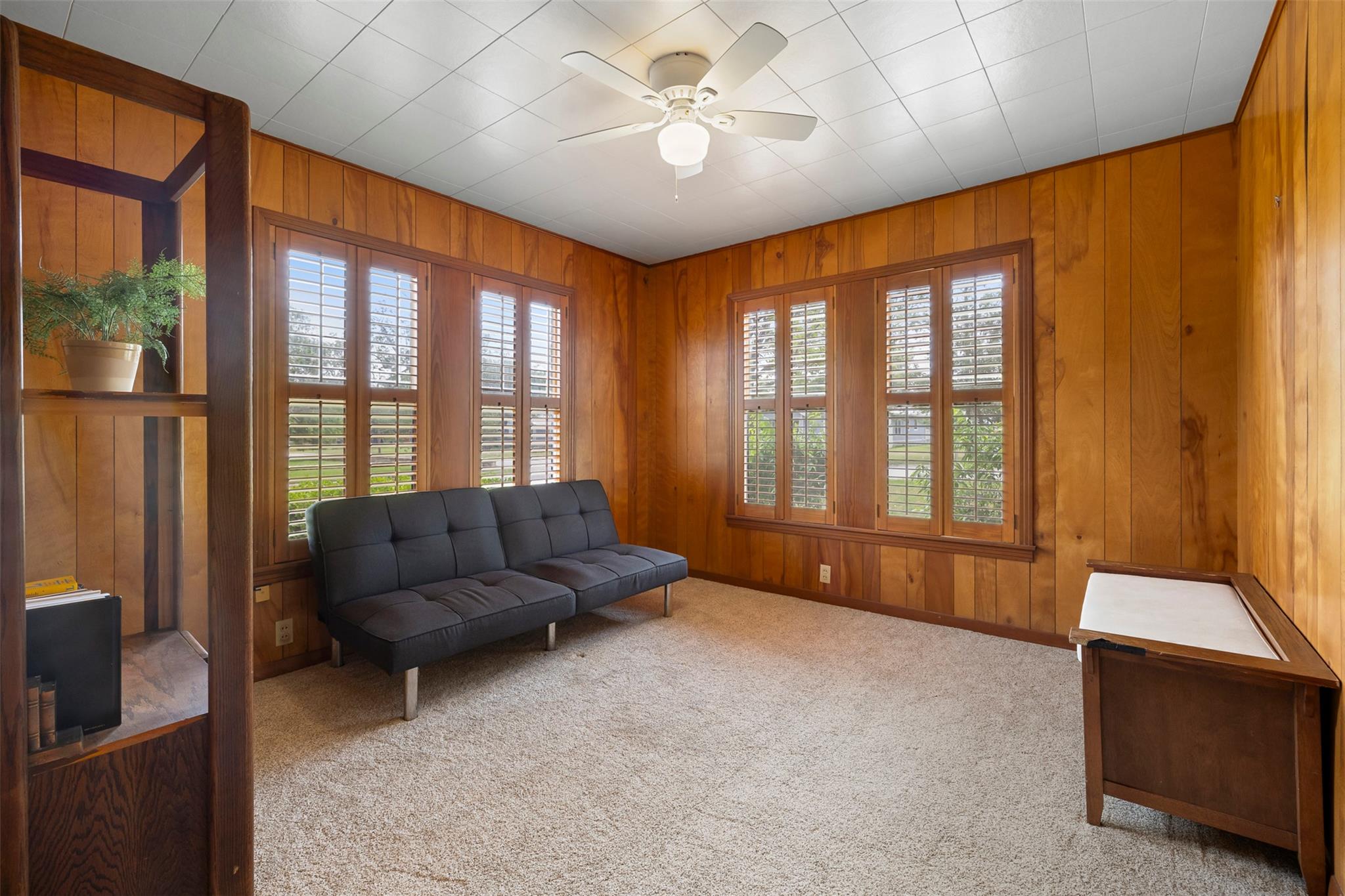 500 W Austin St, Luling, TX 78648