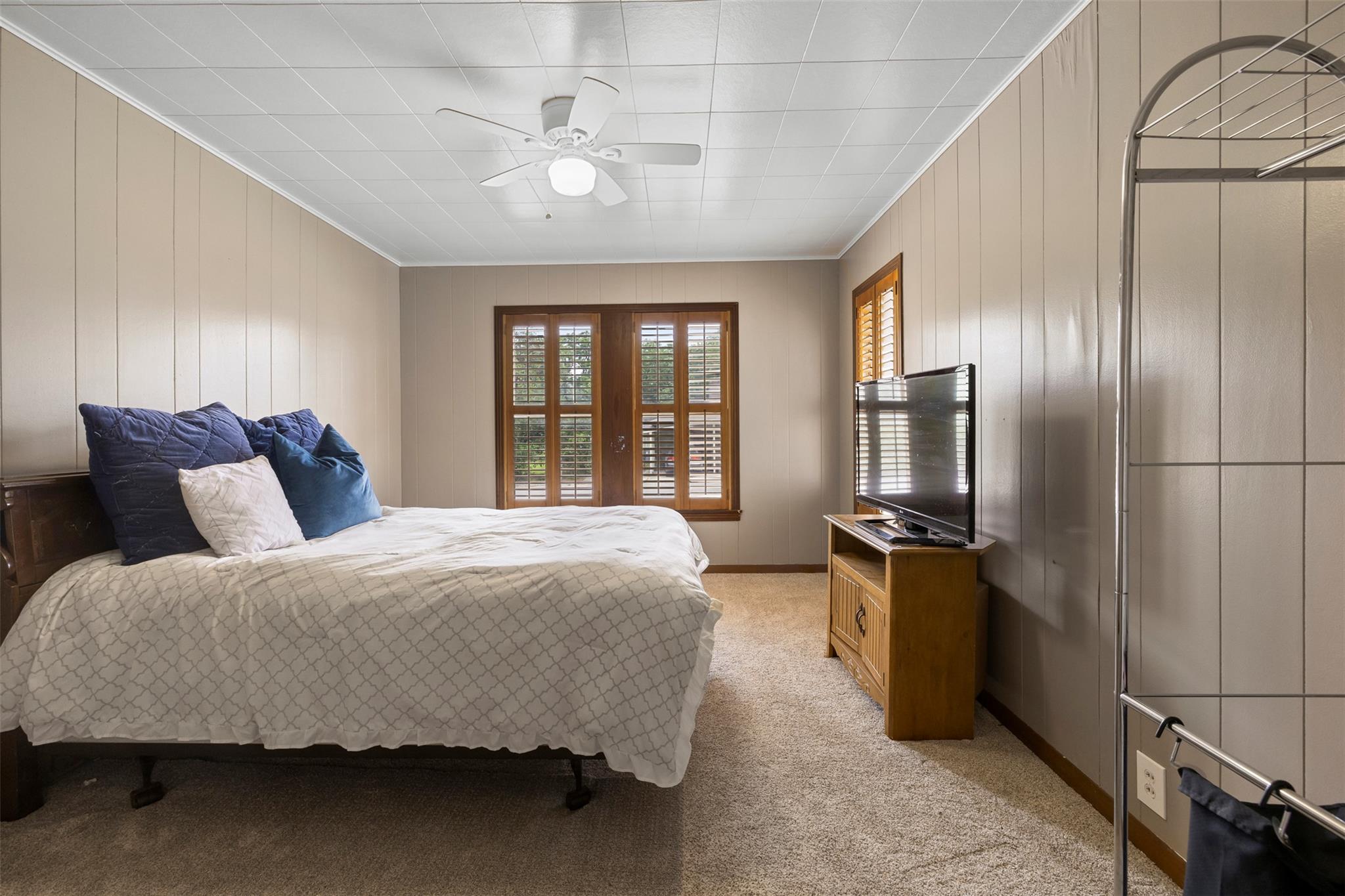 500 W Austin St, Luling, TX 78648