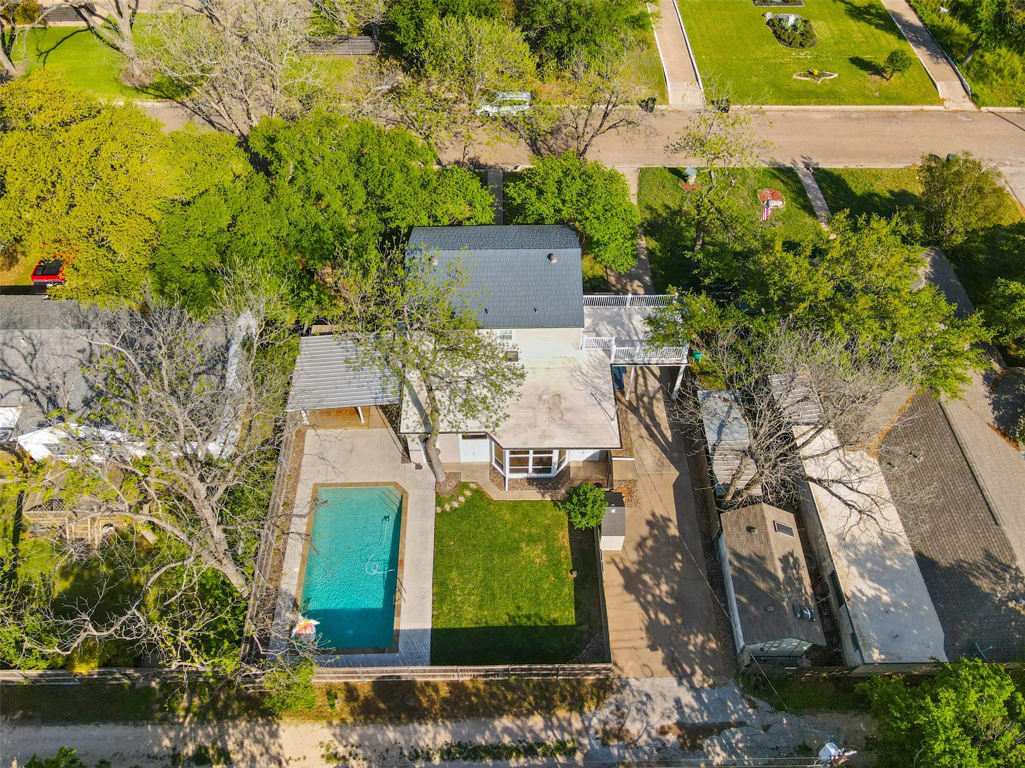 1308 N 13th St, Temple, TX 76501