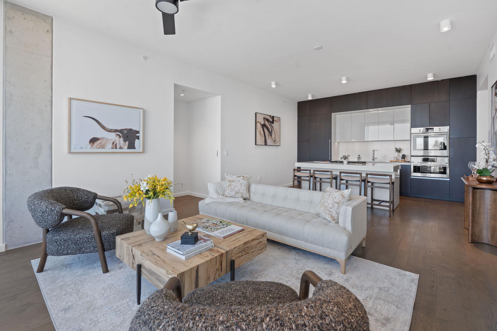 313 W 17th St # 2301, Austin, TX 78701