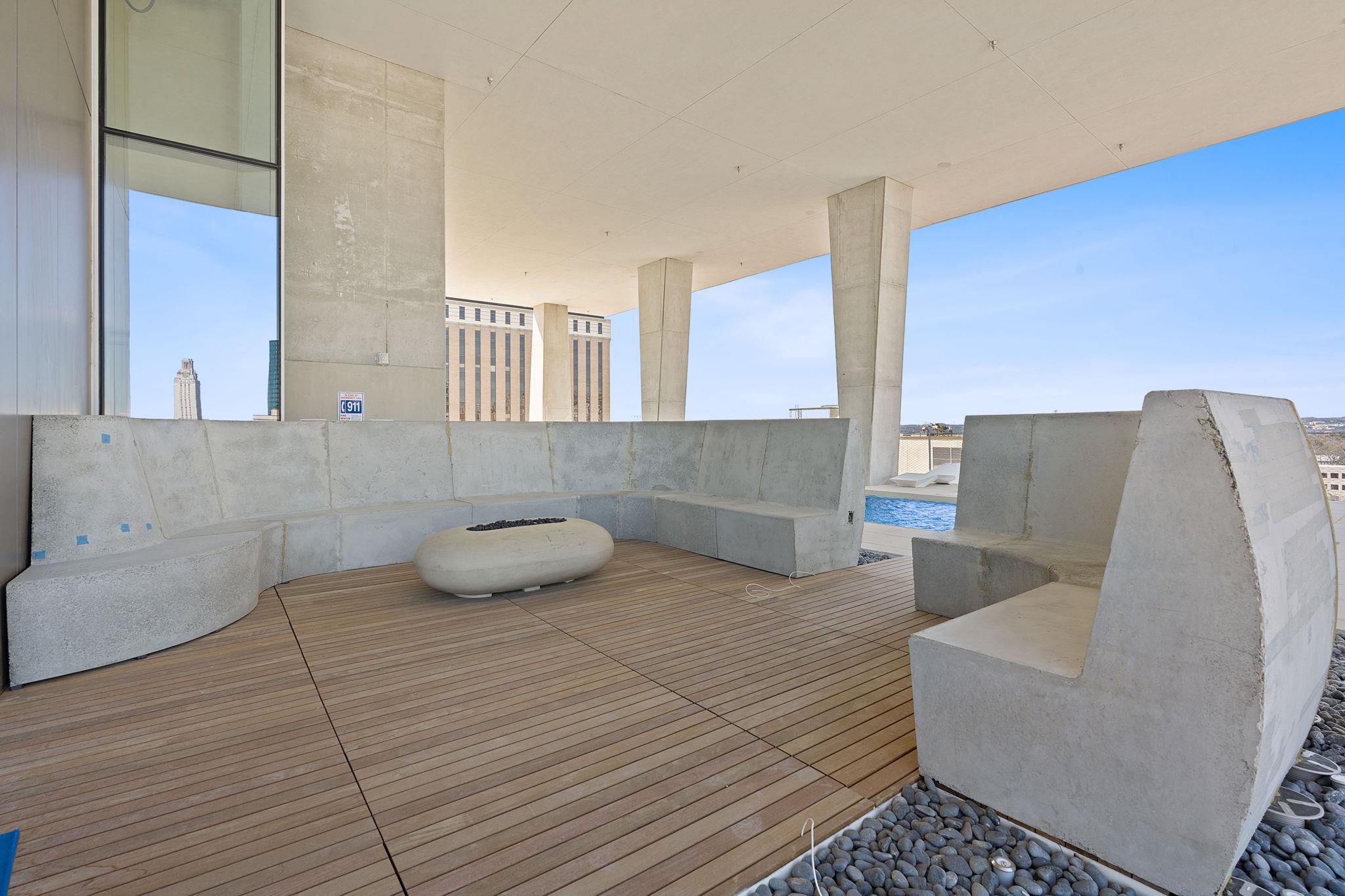 313 W 17th St # 2301, Austin, TX 78701