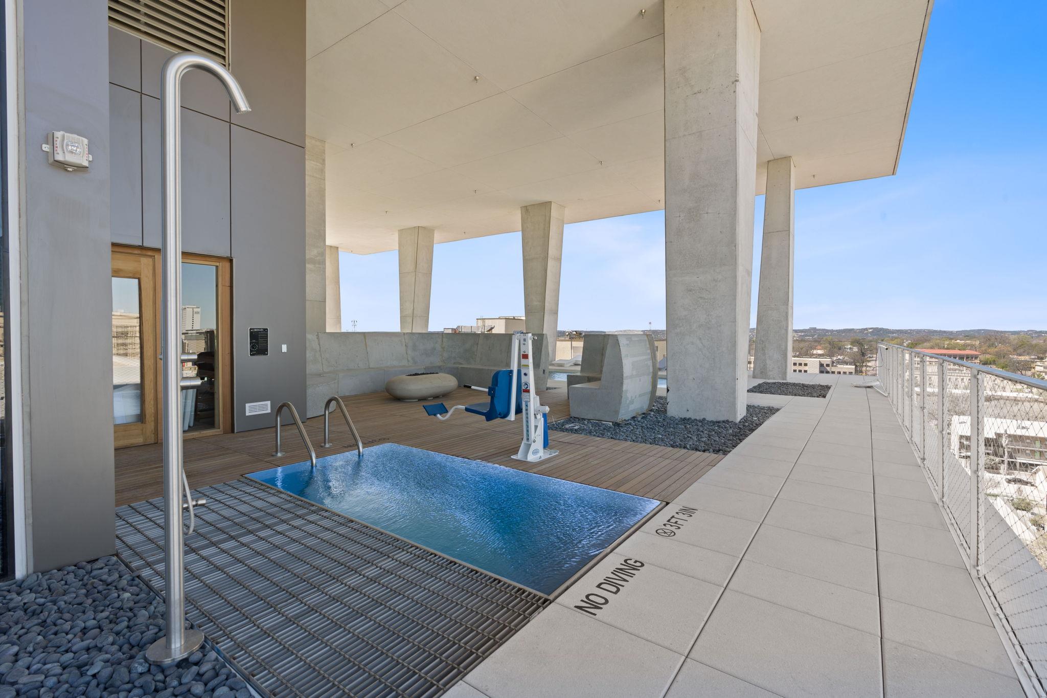 313 W 17th St # 2301, Austin, TX 78701