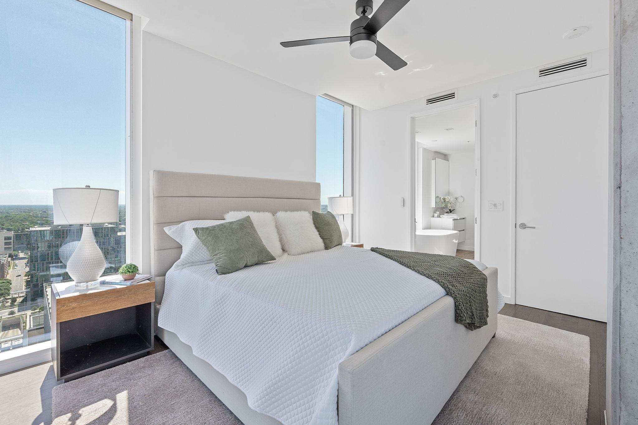 313 W 17th St # 2301, Austin, TX 78701