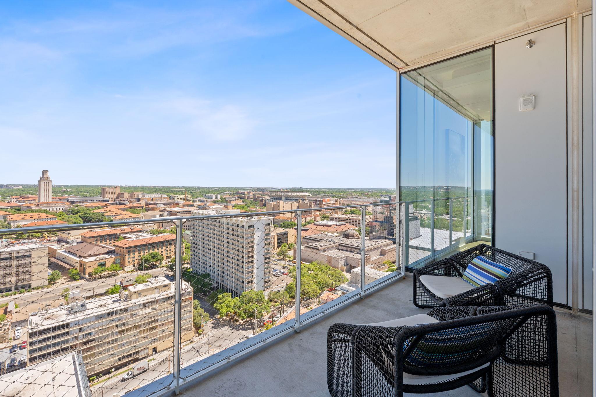313 W 17th St # 2301, Austin, TX 78701