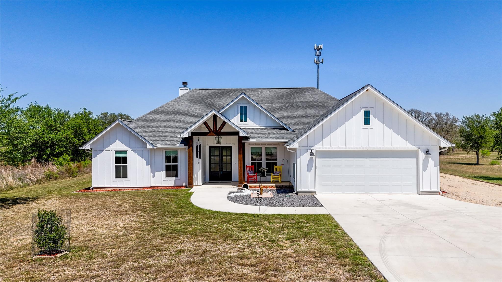 185 Tschoepe Rd, Seguin, TX 78155