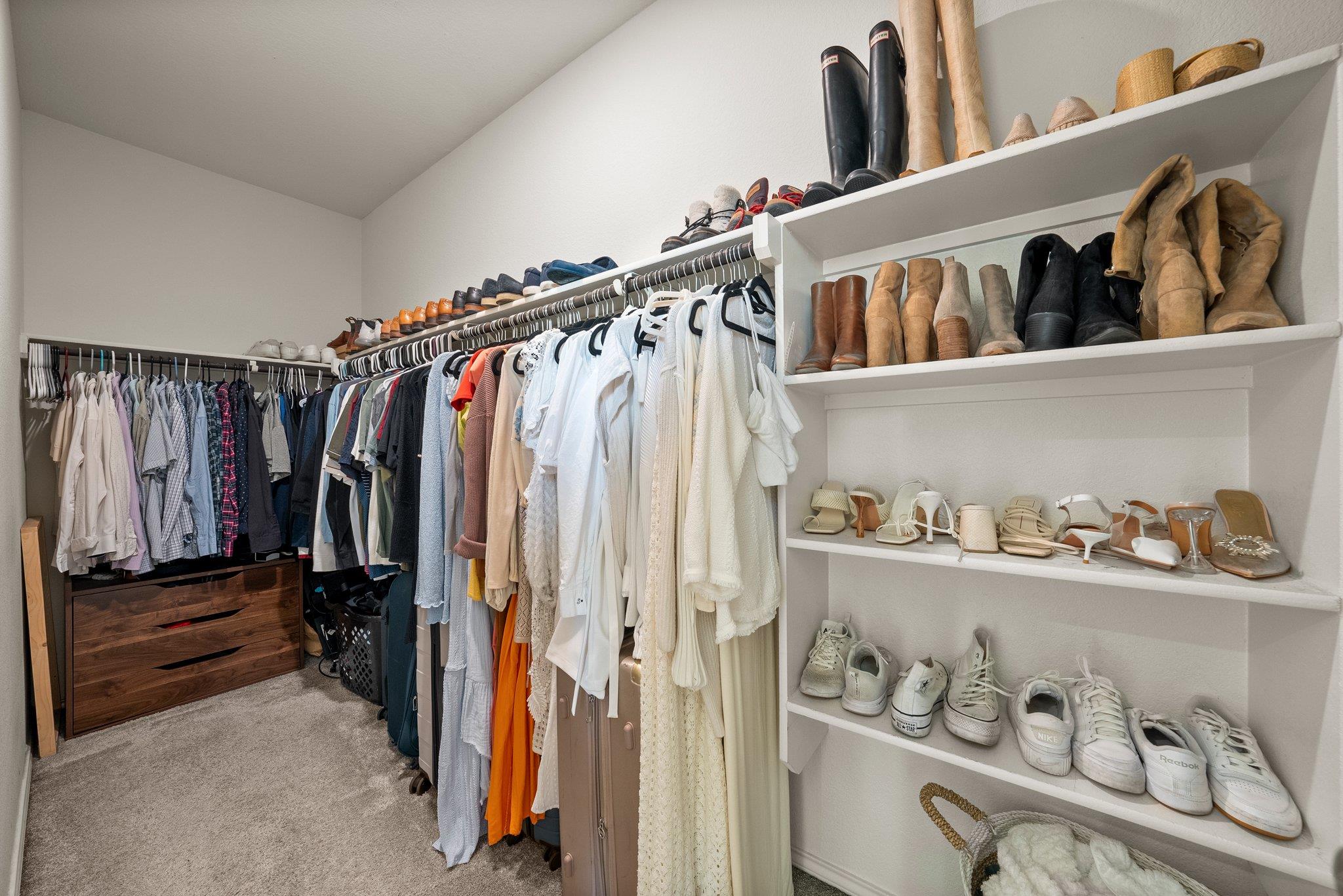 370 Grace Lilly Dr, Buda, TX 78610