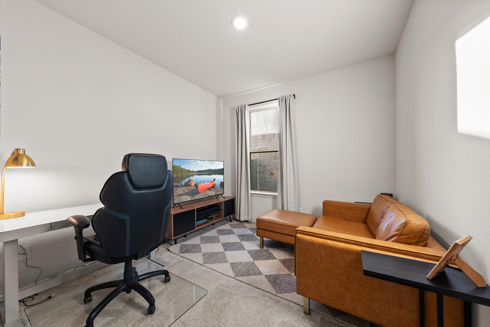370 Grace Lilly Dr, Buda, TX 78610