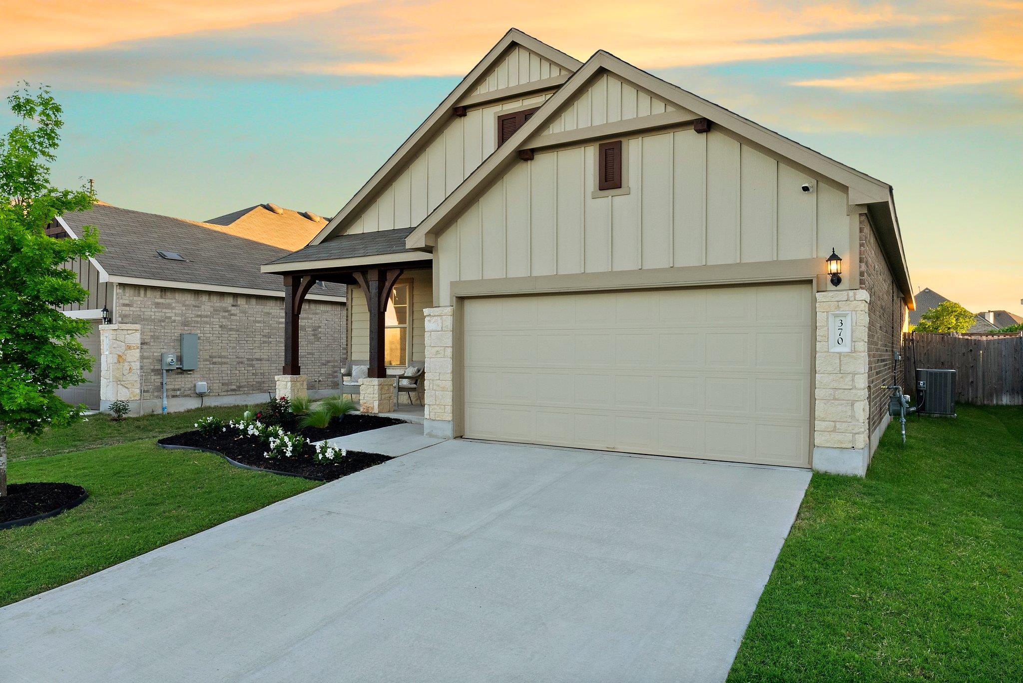 370 Grace Lilly Dr, Buda, TX 78610