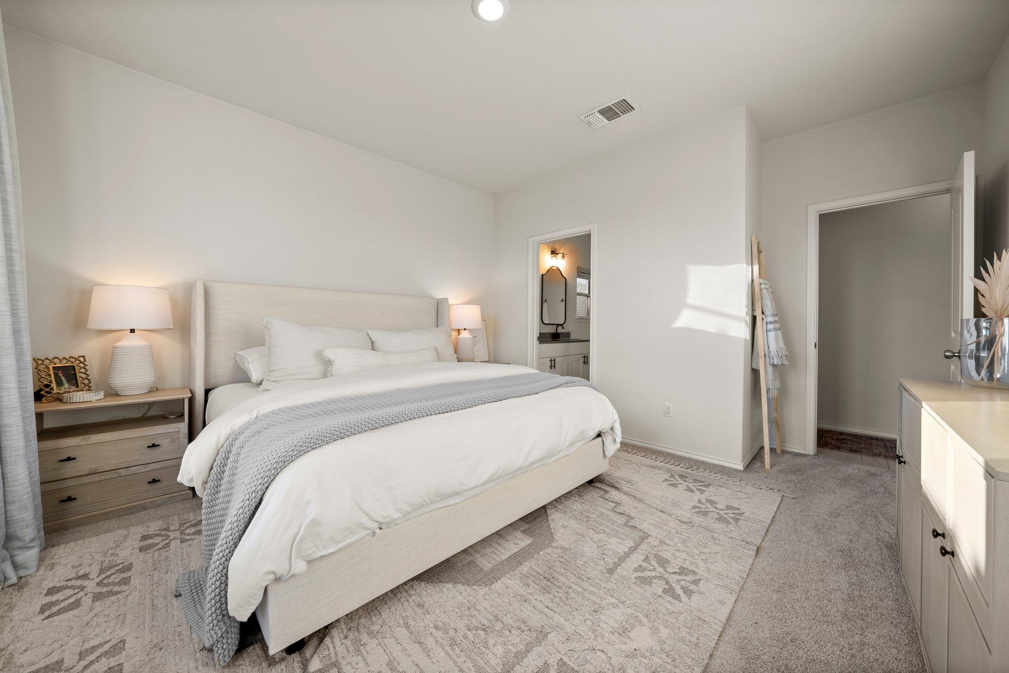 370 Grace Lilly Dr, Buda, TX 78610