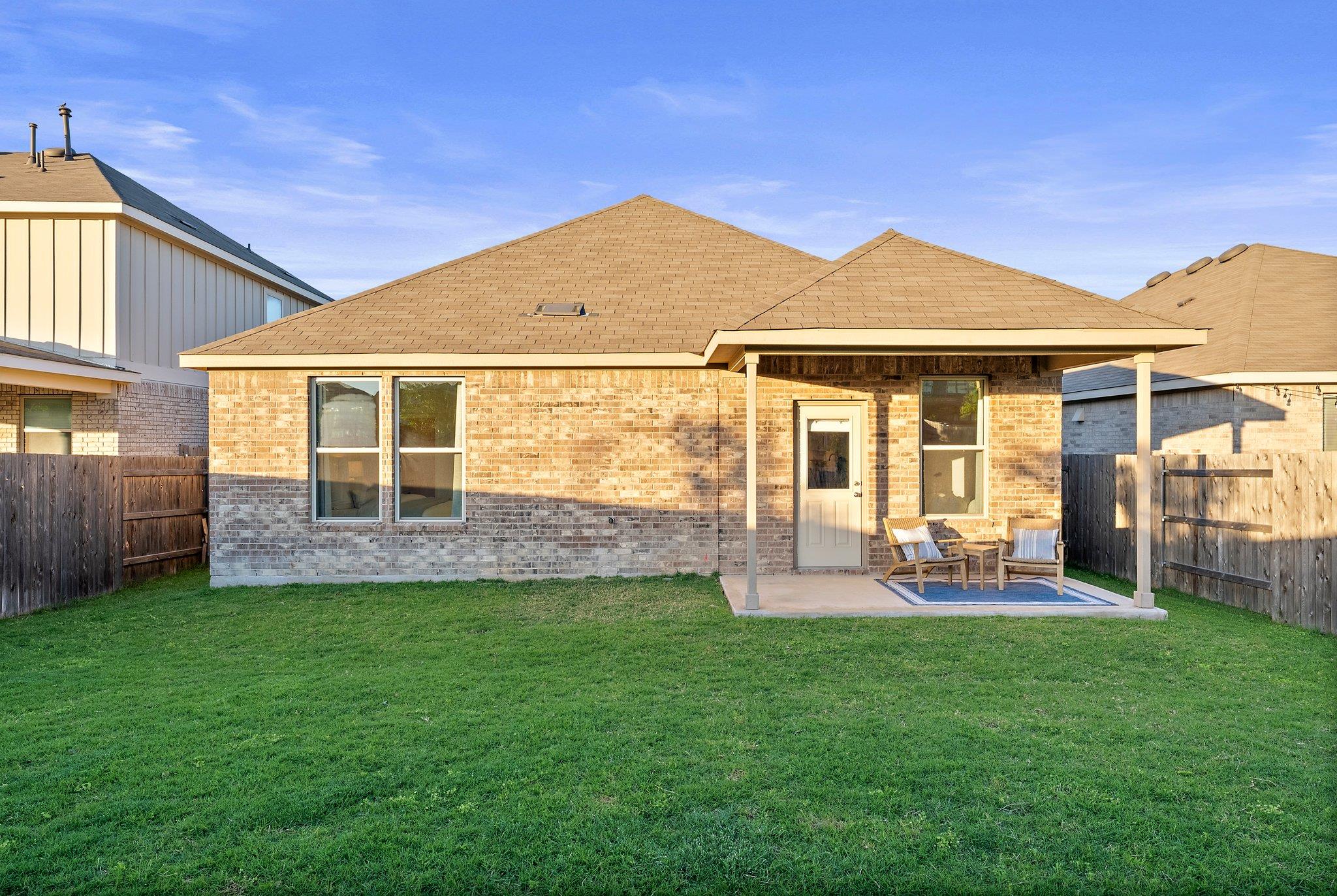 370 Grace Lilly Dr, Buda, TX 78610