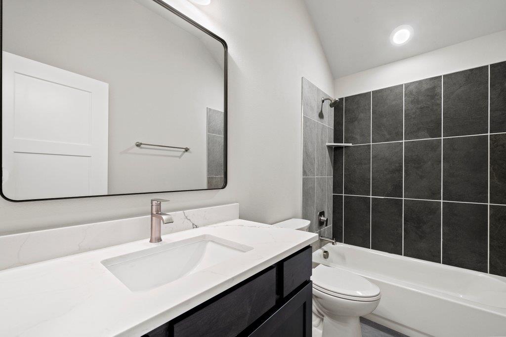 6 Sonata Cir, Wimberley, TX 78676
