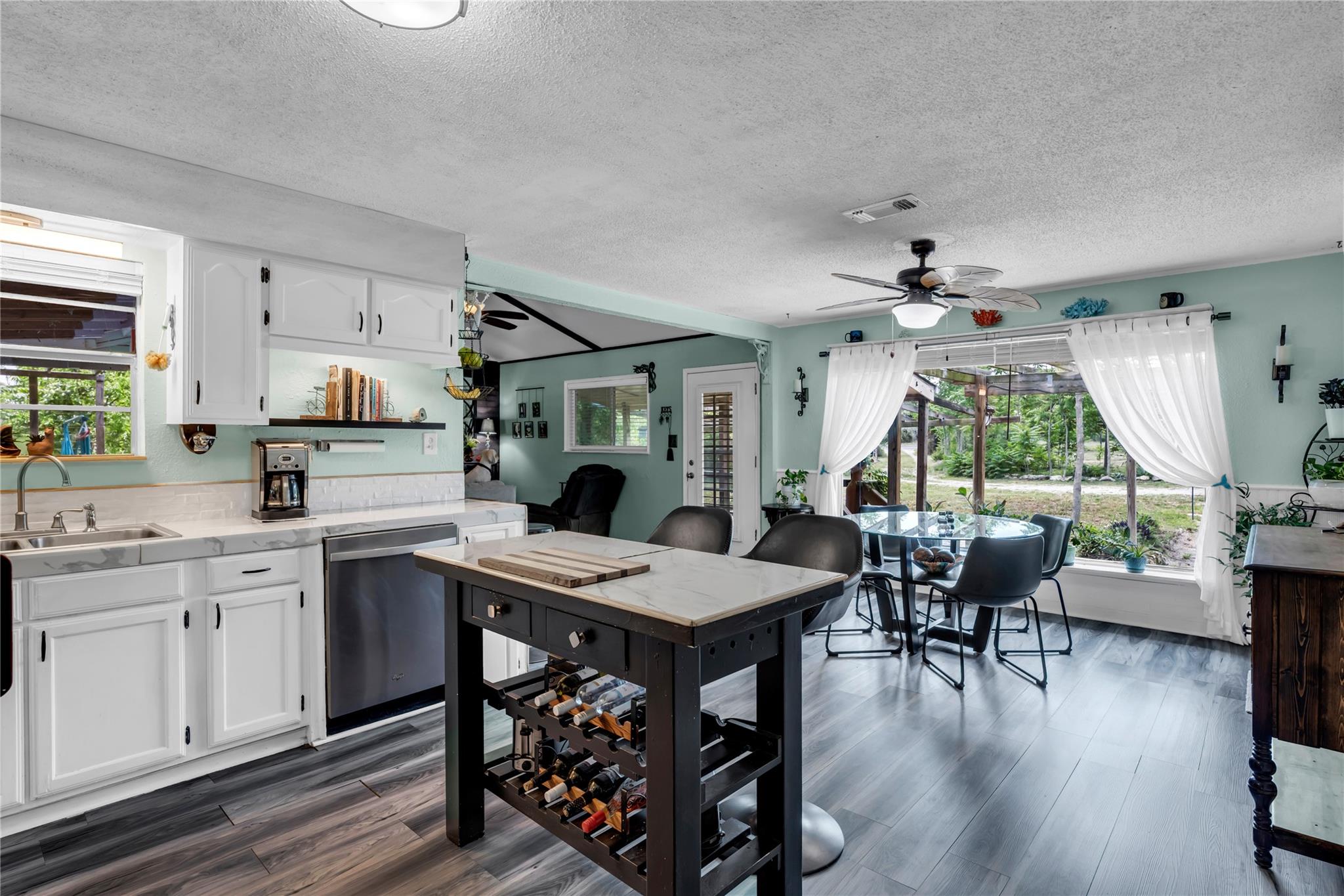 23024 Round Mountain Cir, Leander, TX 78641