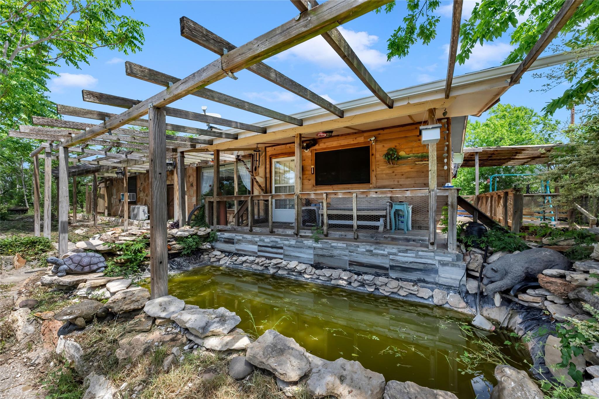 23024 Round Mountain Cir, Leander, TX 78641