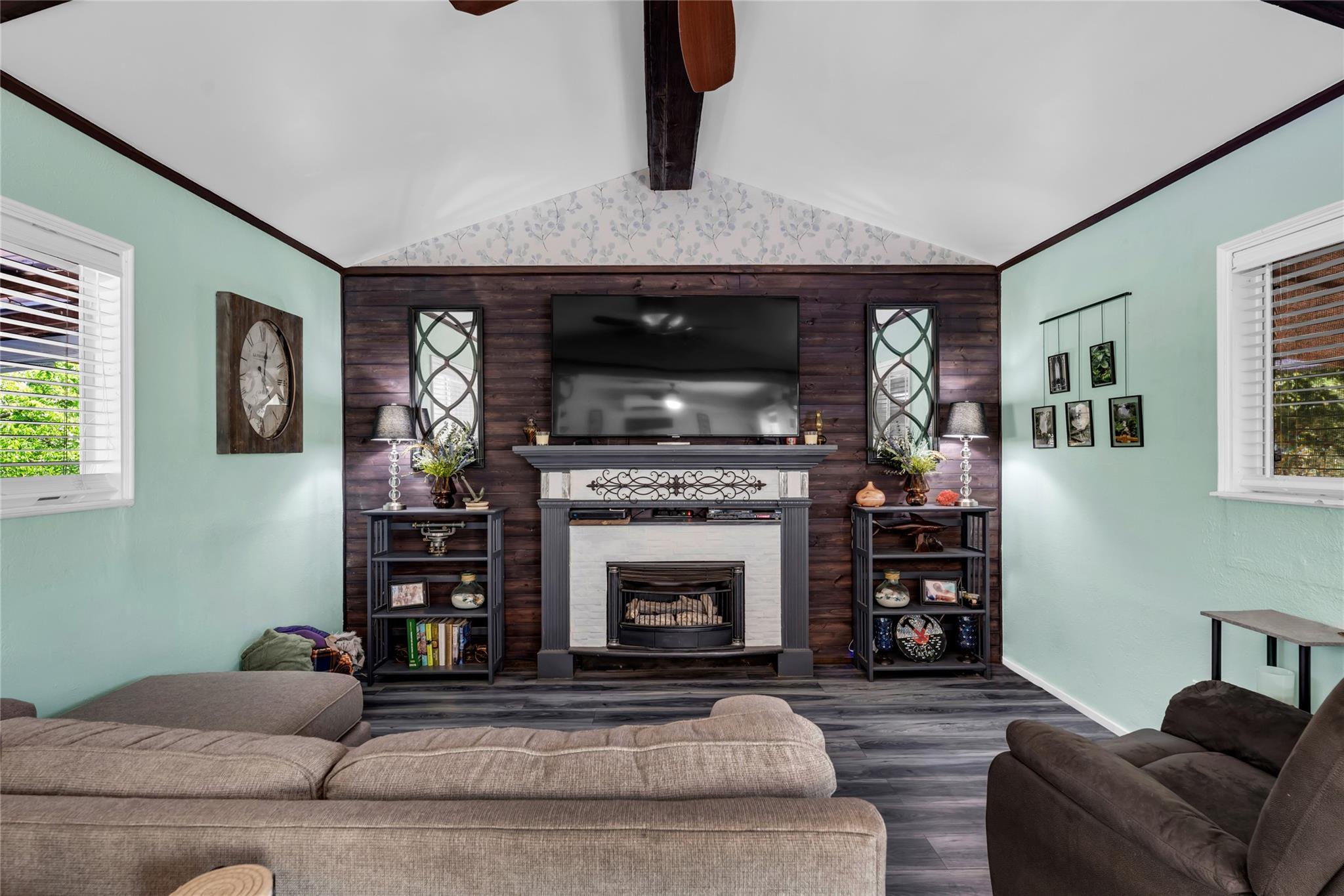 23024 Round Mountain Cir, Leander, TX 78641