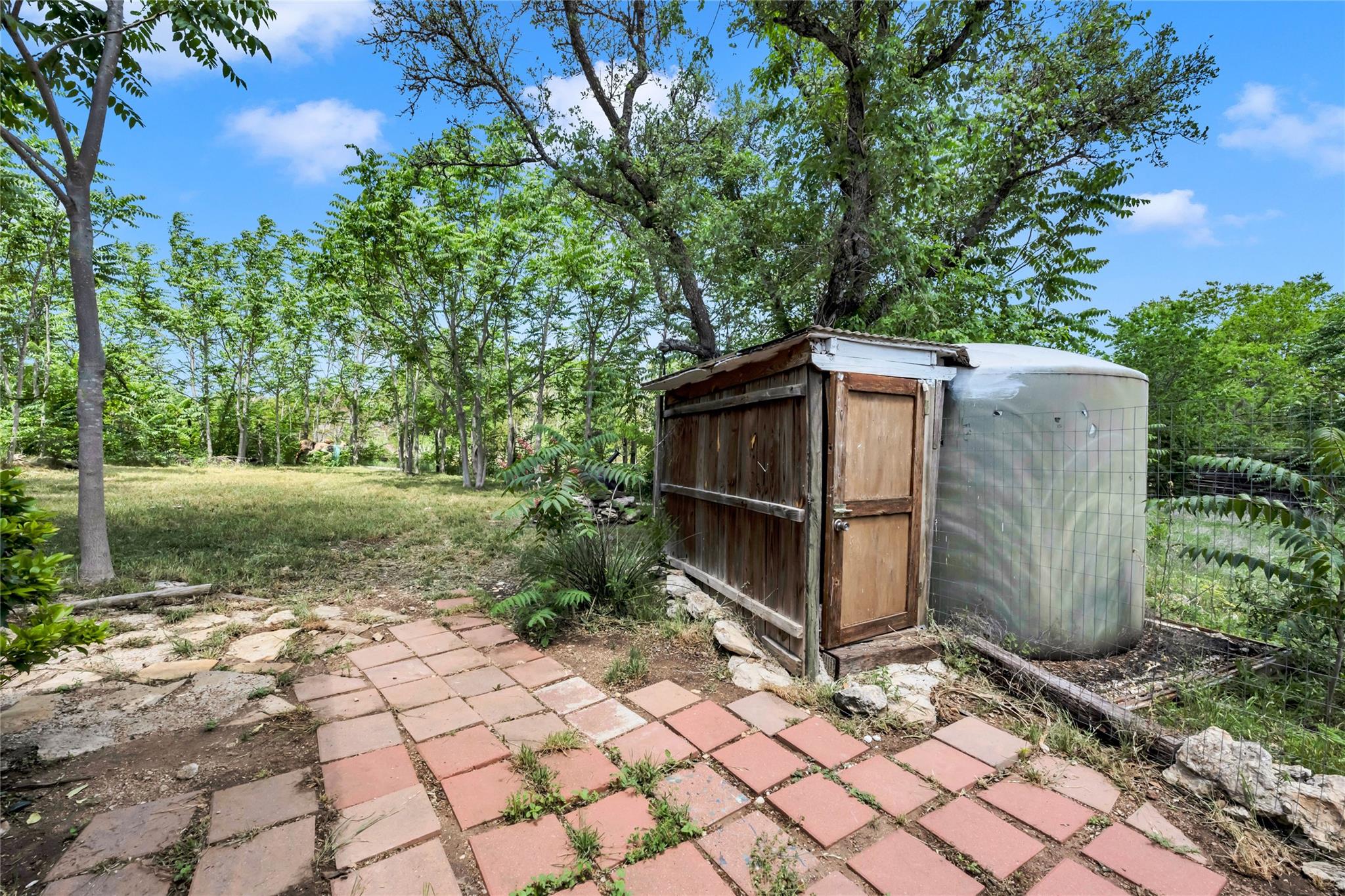 23024 Round Mountain Cir, Leander, TX 78641