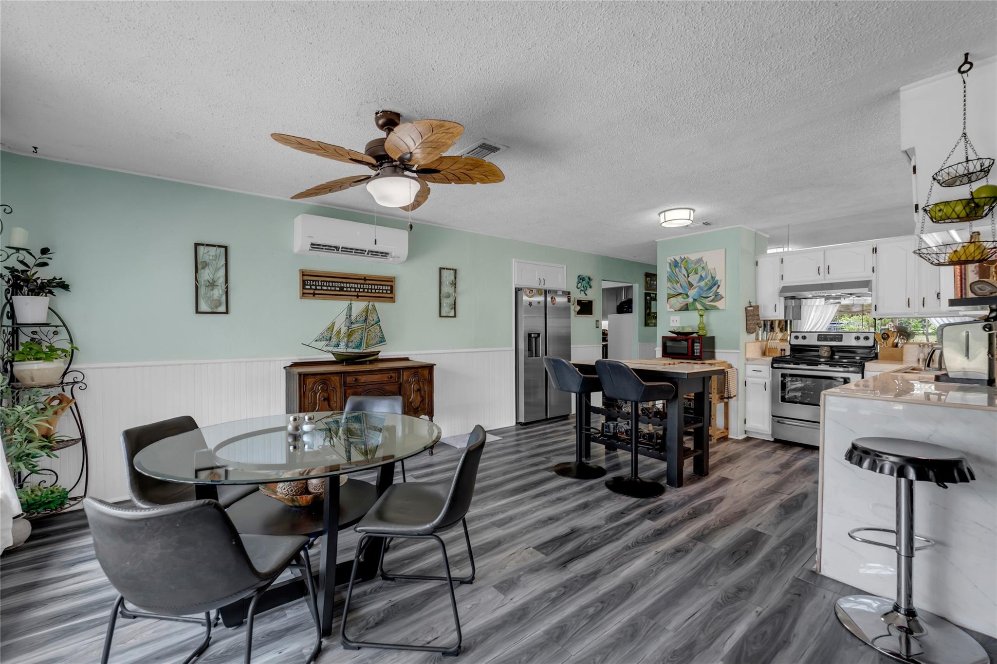 23024 Round Mountain Cir, Leander, TX 78641