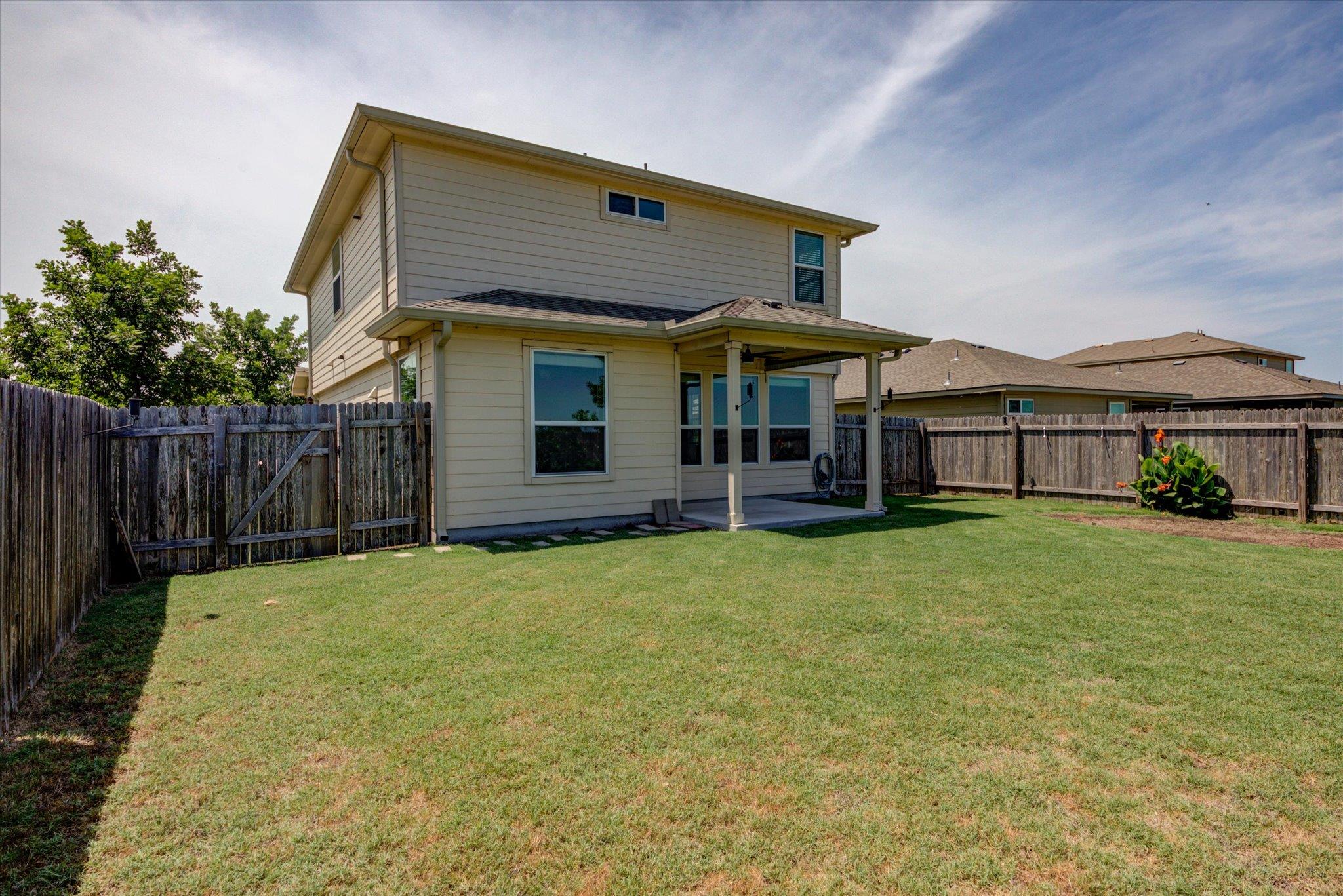 1519 Shenandoah Cv, Lockhart, TX 78644