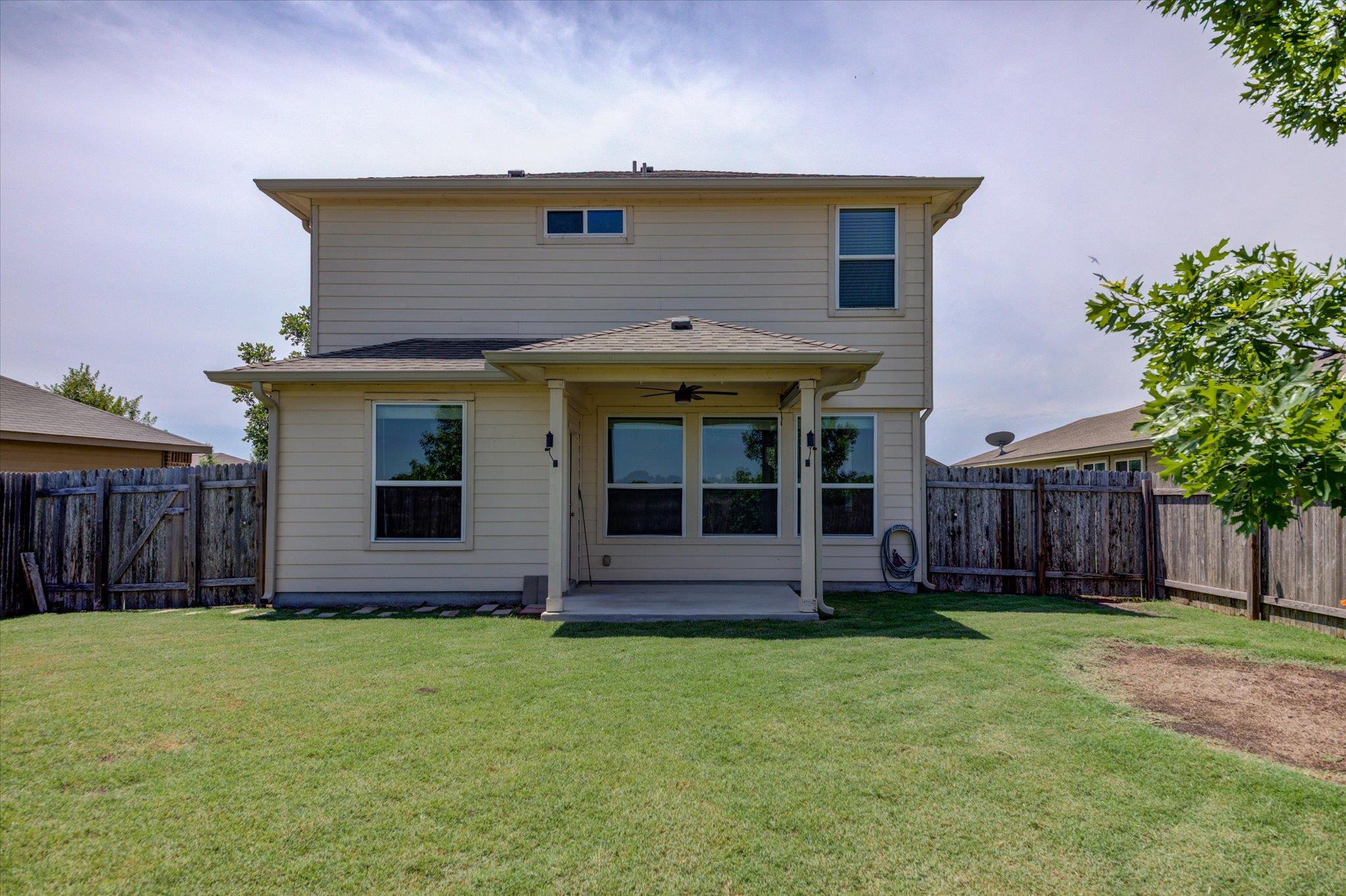 1519 Shenandoah Cv, Lockhart, TX 78644