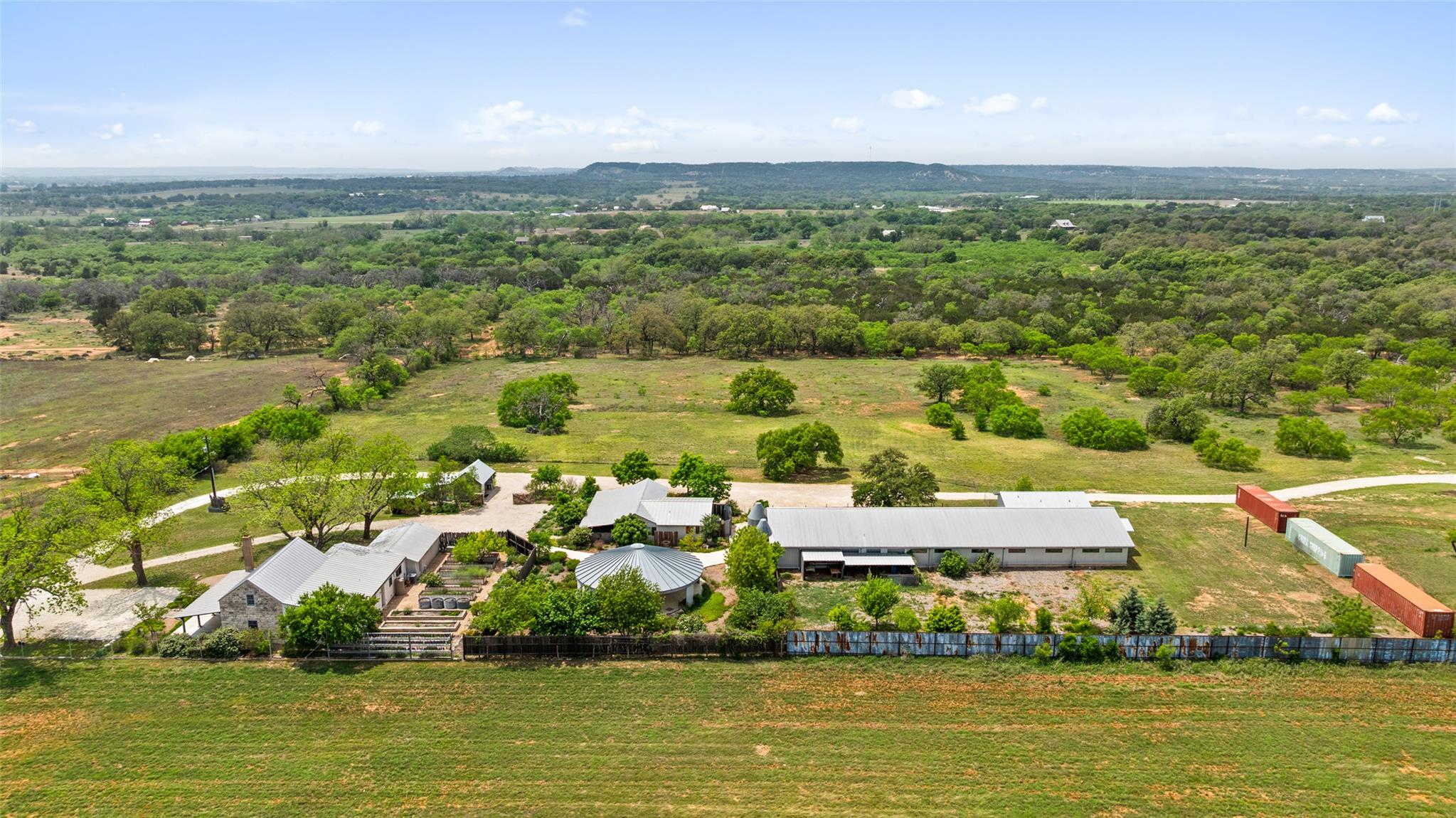 208 Danos Dr, Fredericksburg, TX 78624