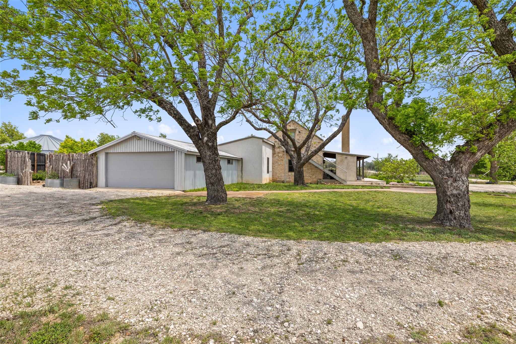 208 Danos Dr, Fredericksburg, TX 78624