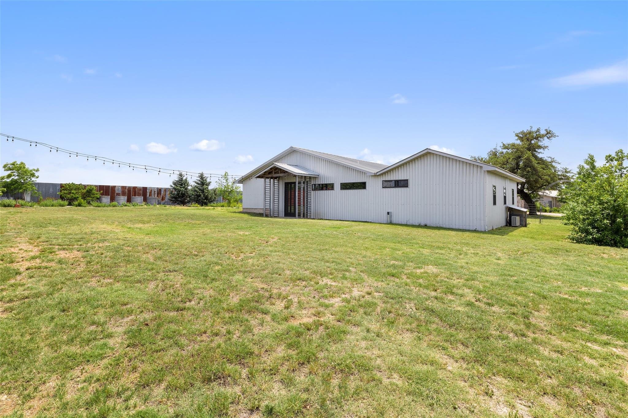 208 Danos Dr, Fredericksburg, TX 78624