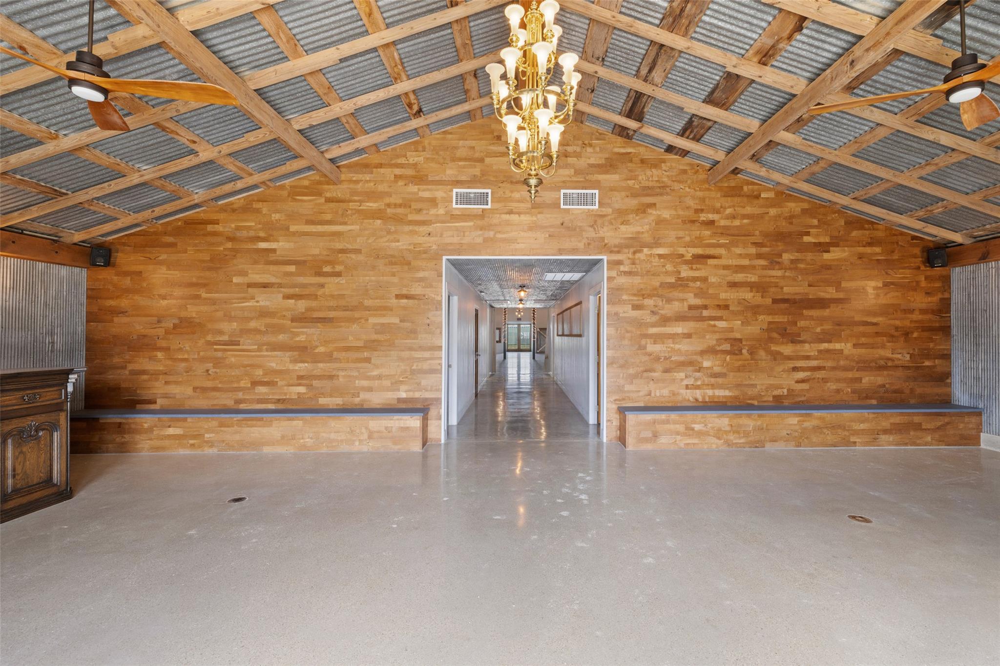 208 Danos Dr, Fredericksburg, TX 78624