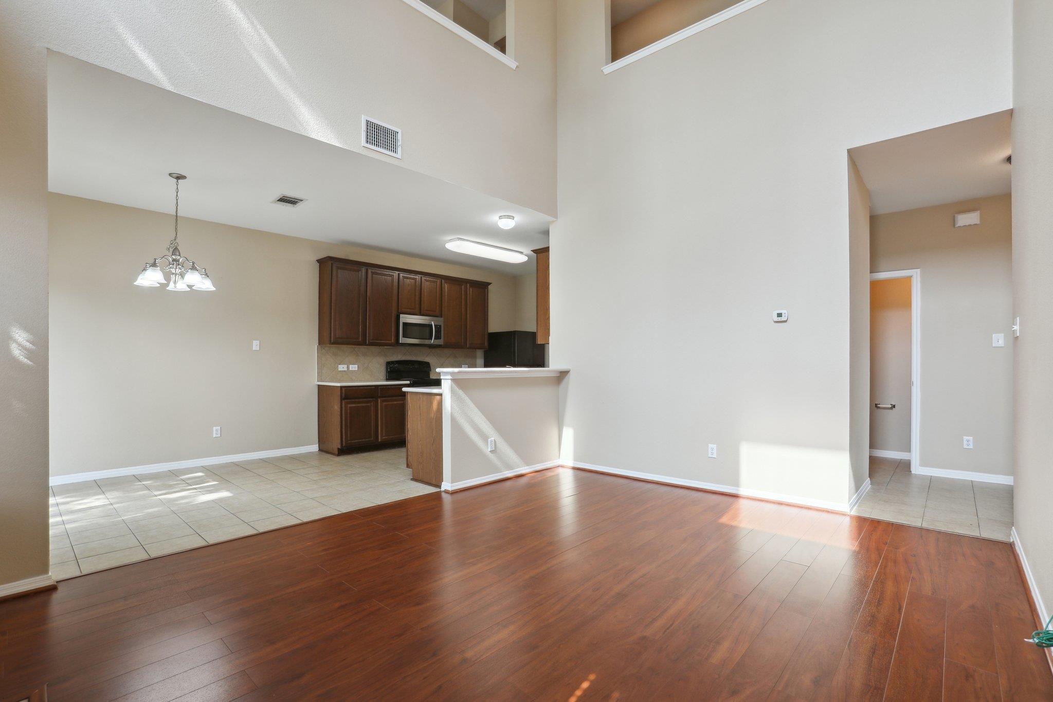 1900 Little Elm Trl # 52, Cedar Park, TX 78613