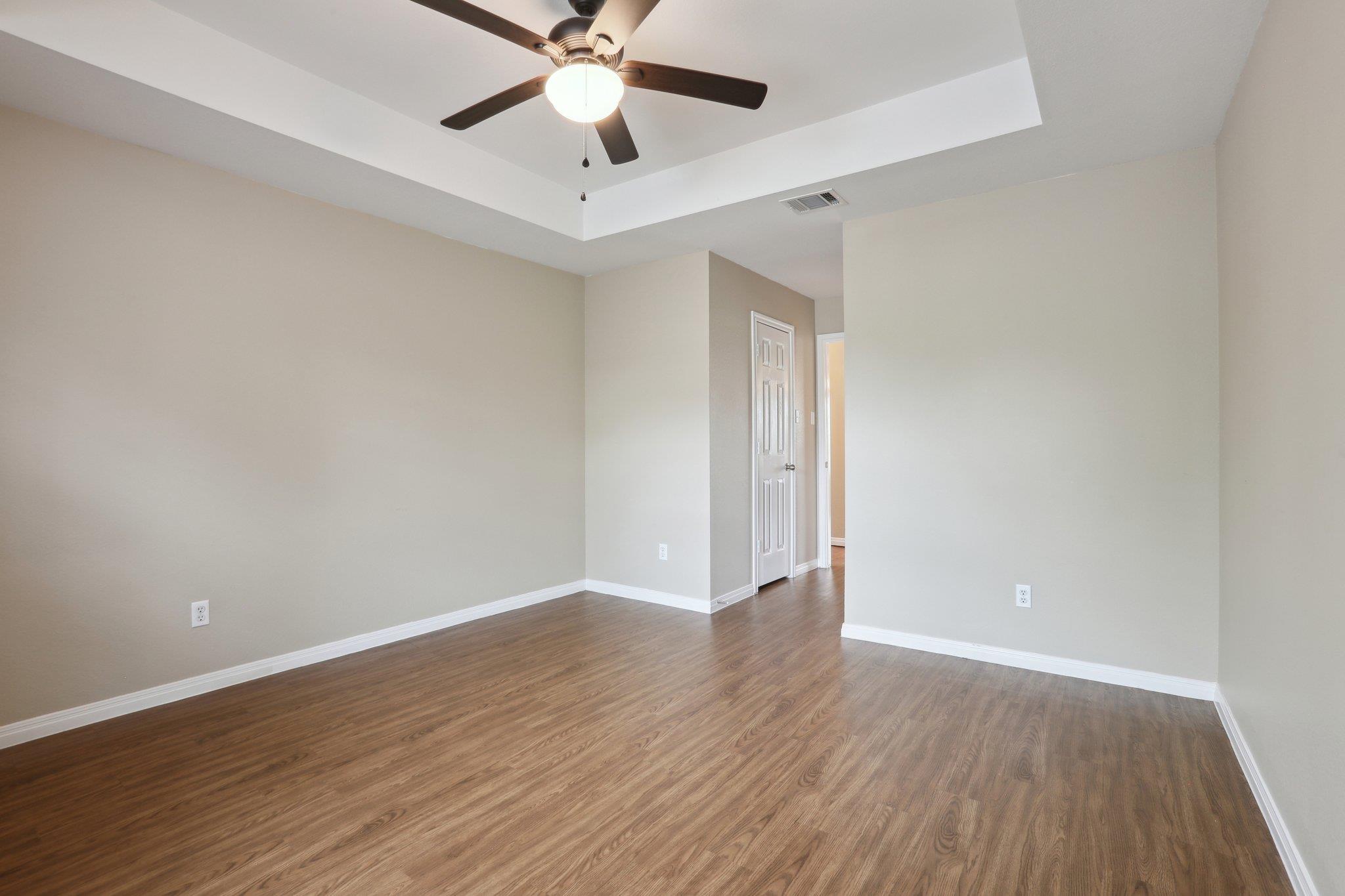 1900 Little Elm Trl # 52, Cedar Park, TX 78613