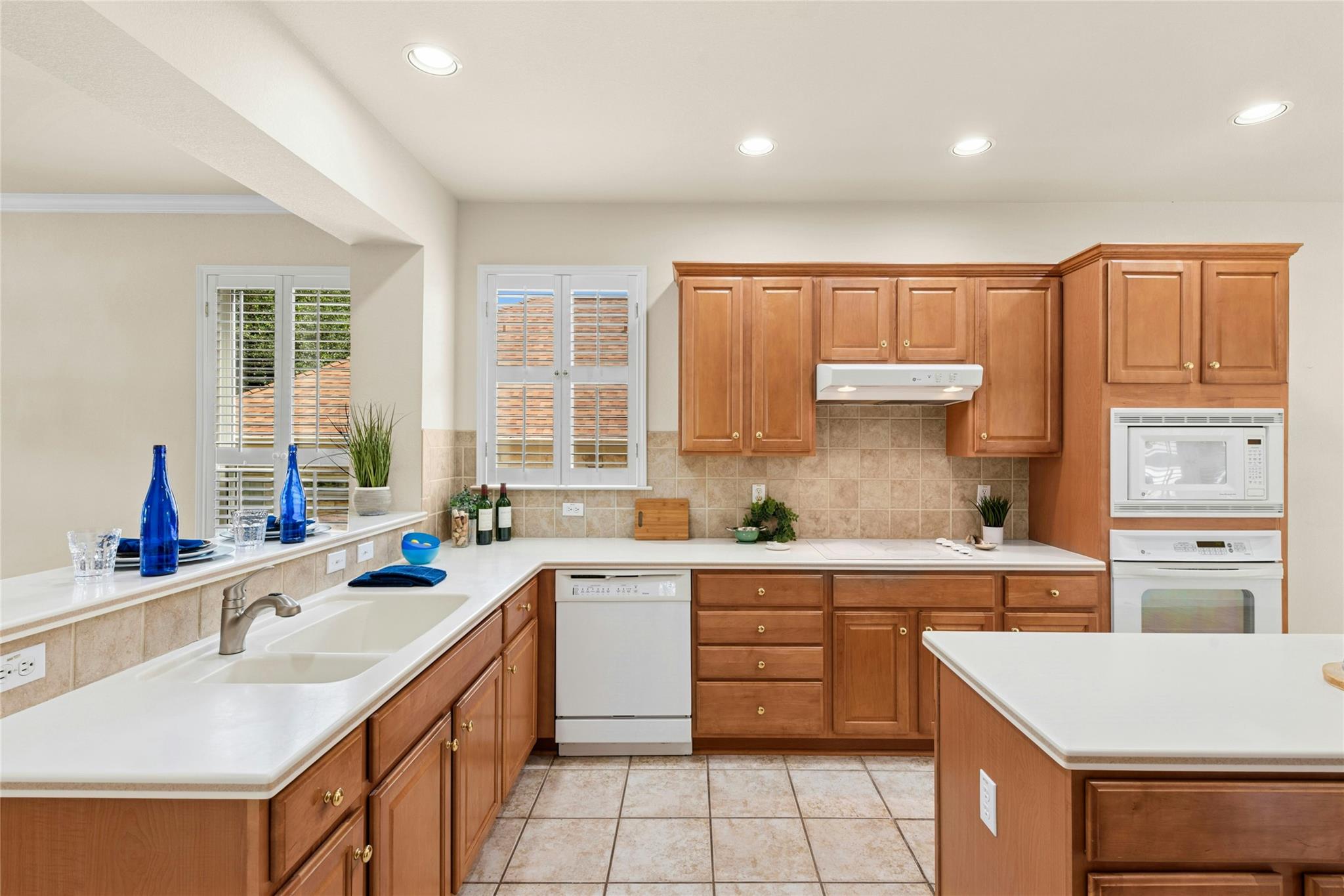 116 Grapevine Ln, Georgetown, TX 78633