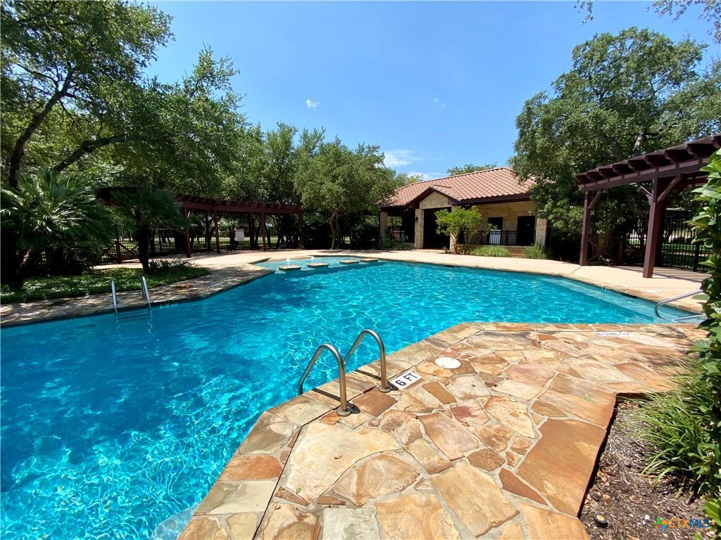116 San Salvadore Dr, Canyon Lake, TX 78133