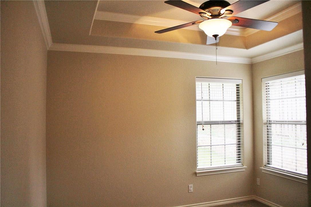 395 Mauna Loa Ln, Bastrop, TX 78602