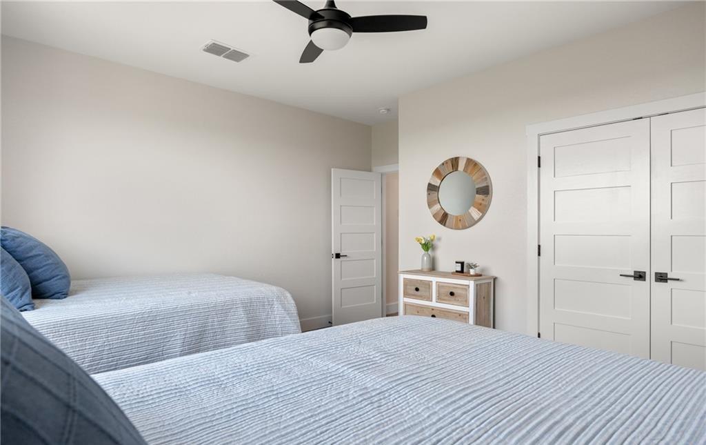 869 Kindersley St, Canyon Lake, TX 78133