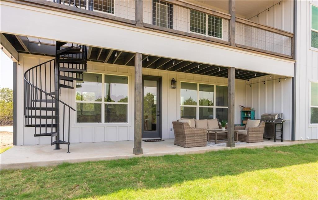 869 Kindersley St, Canyon Lake, TX 78133